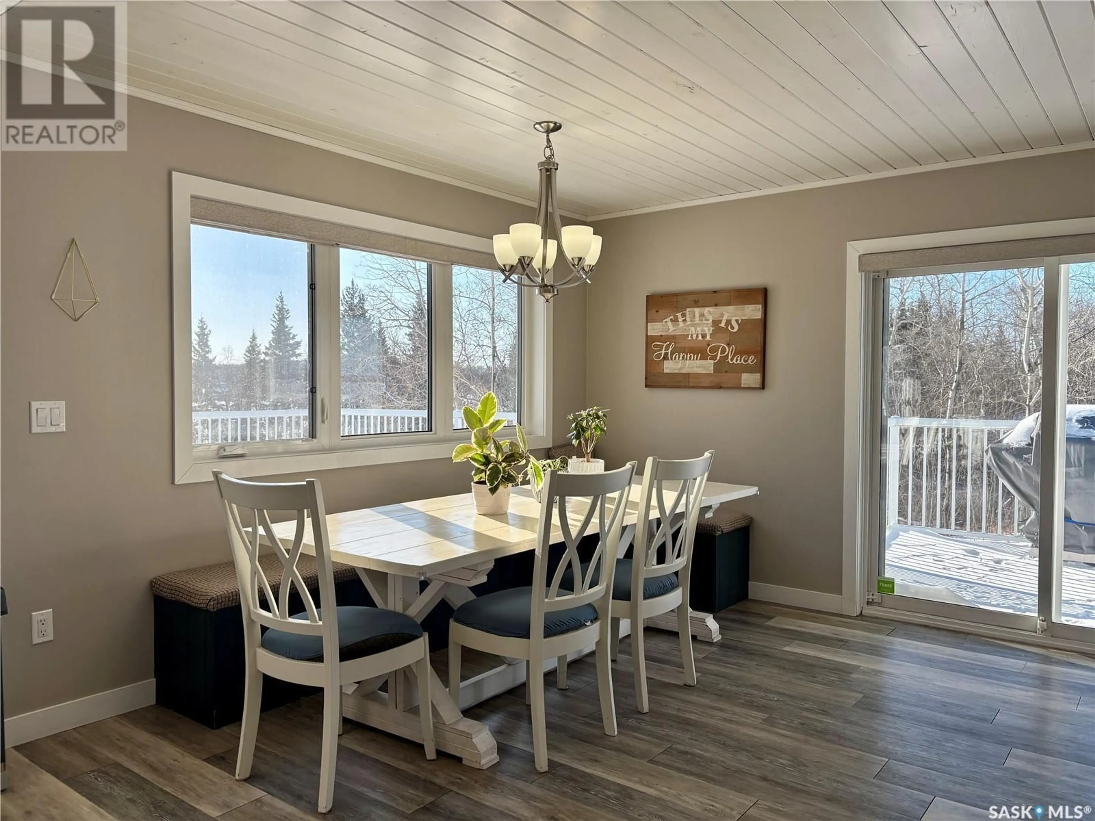Dining room, wood/laminate floor for 14 CRESCENT BAY ROAD, Canwood Rm No. 494 Saskatchewan S0J0K0
