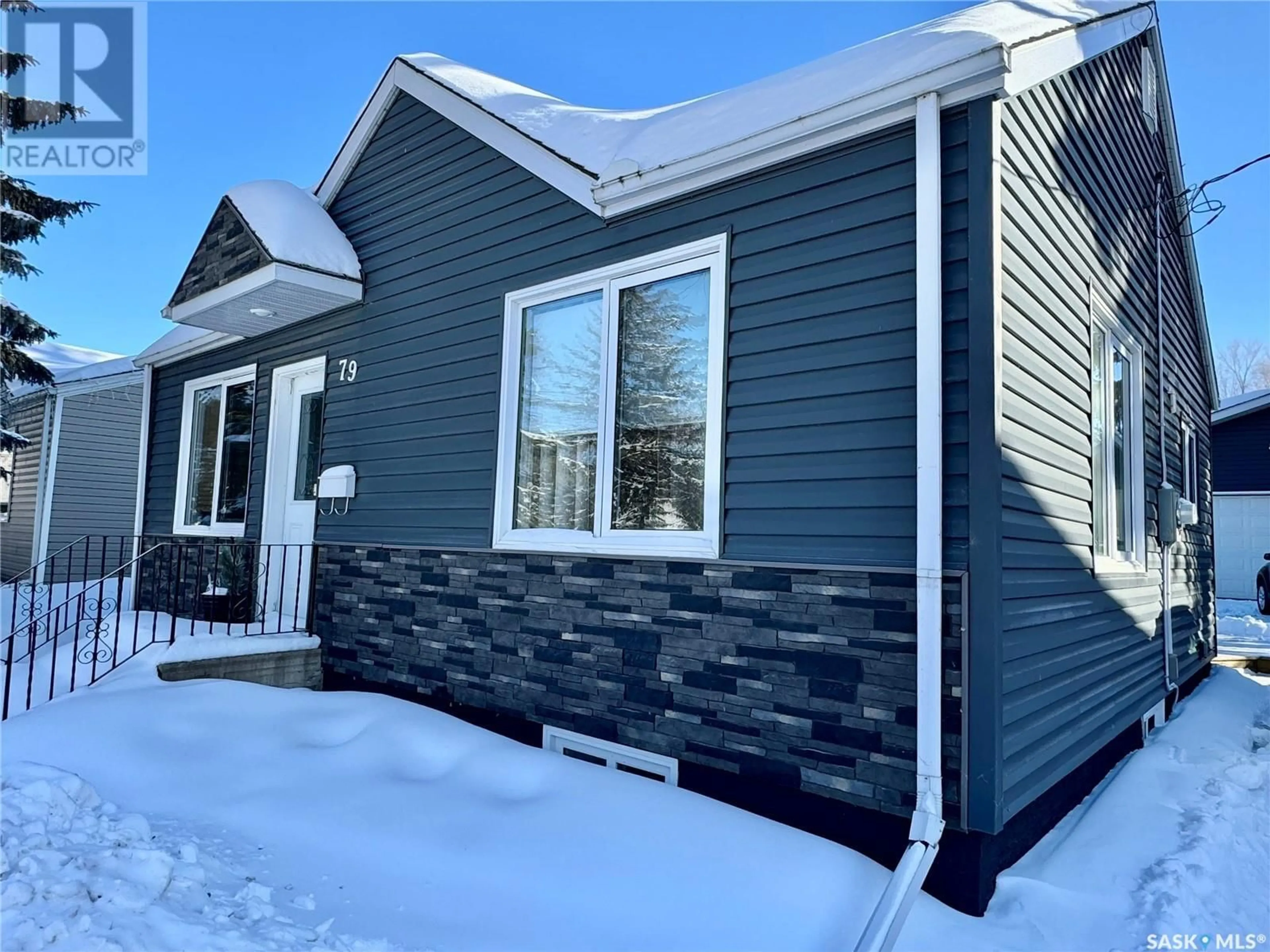 Home with vinyl exterior material, street for 79 MAPLE AVENUE, Yorkton Saskatchewan S3N1V8