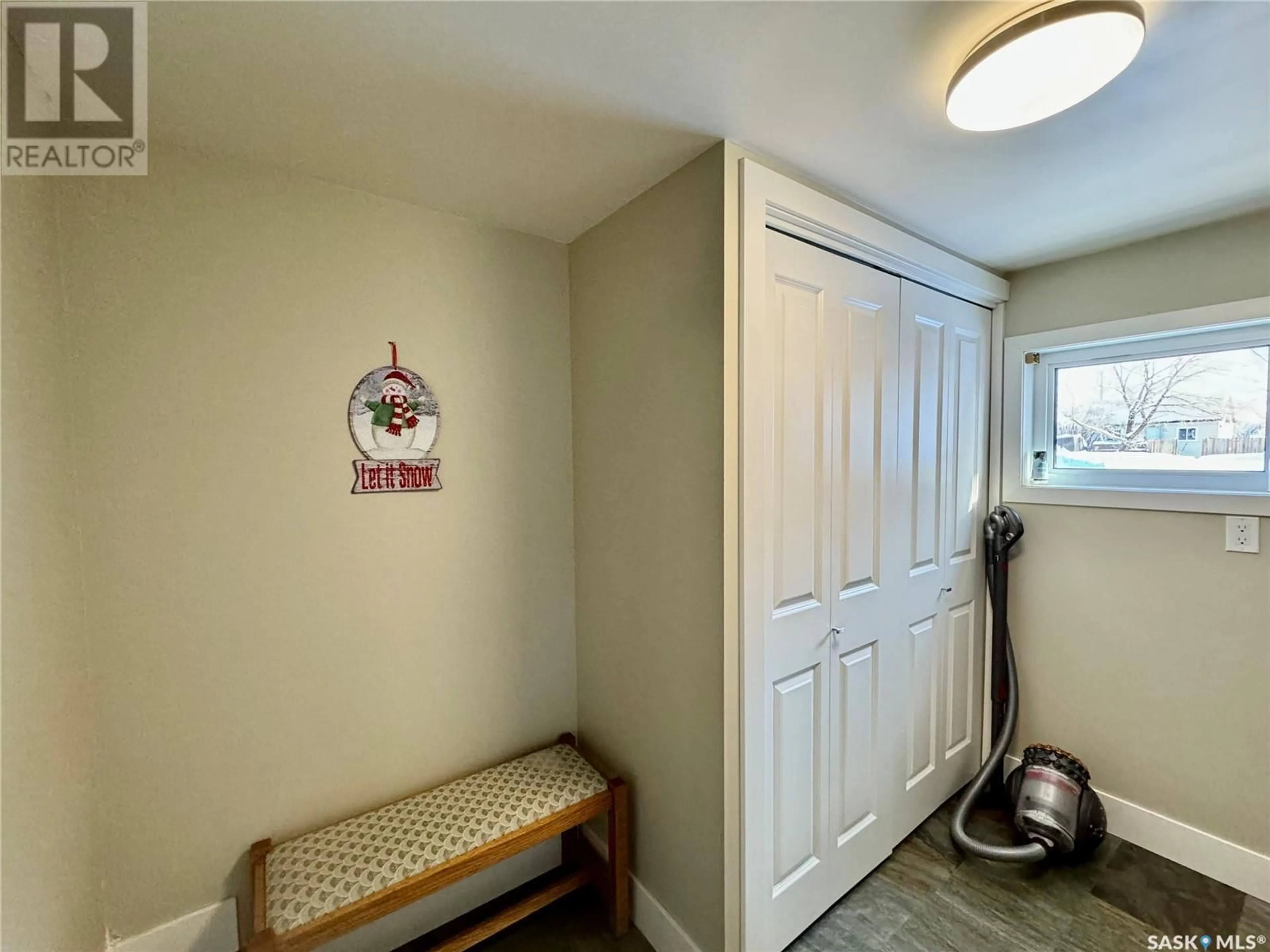 Indoor entryway for 79 MAPLE AVENUE, Yorkton Saskatchewan S3N1V8