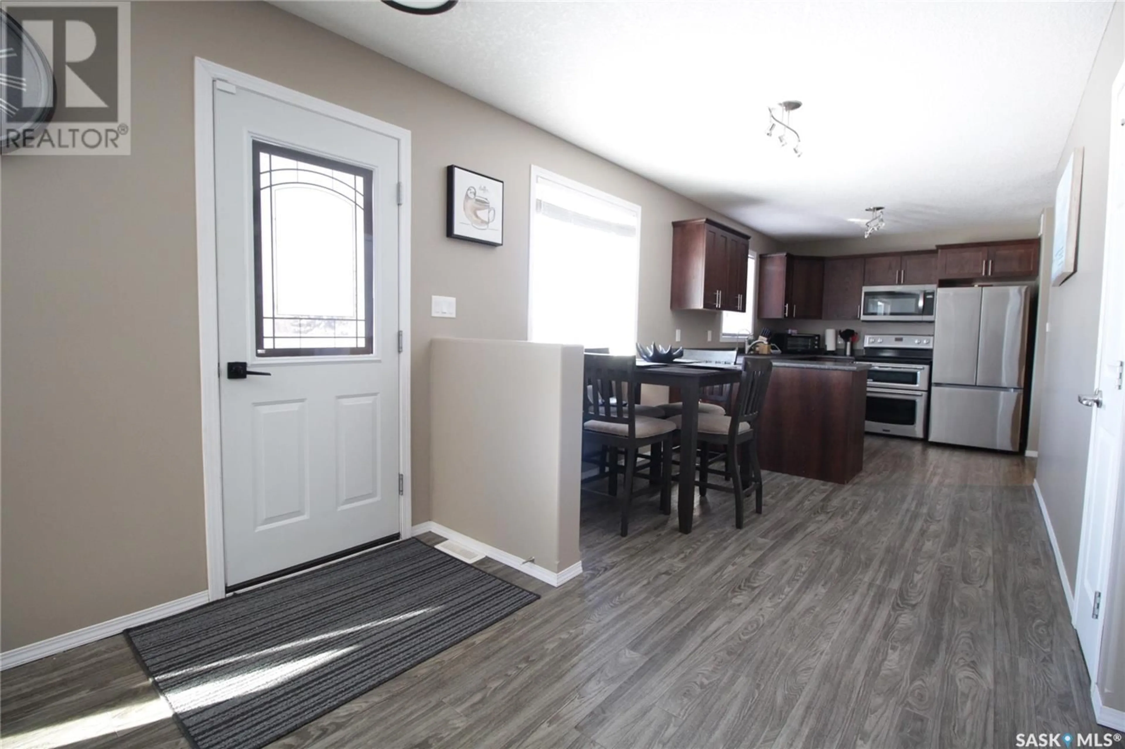 Open concept kitchen, unknown for 519 Cook ROAD, Moosomin Saskatchewan S0G3N0