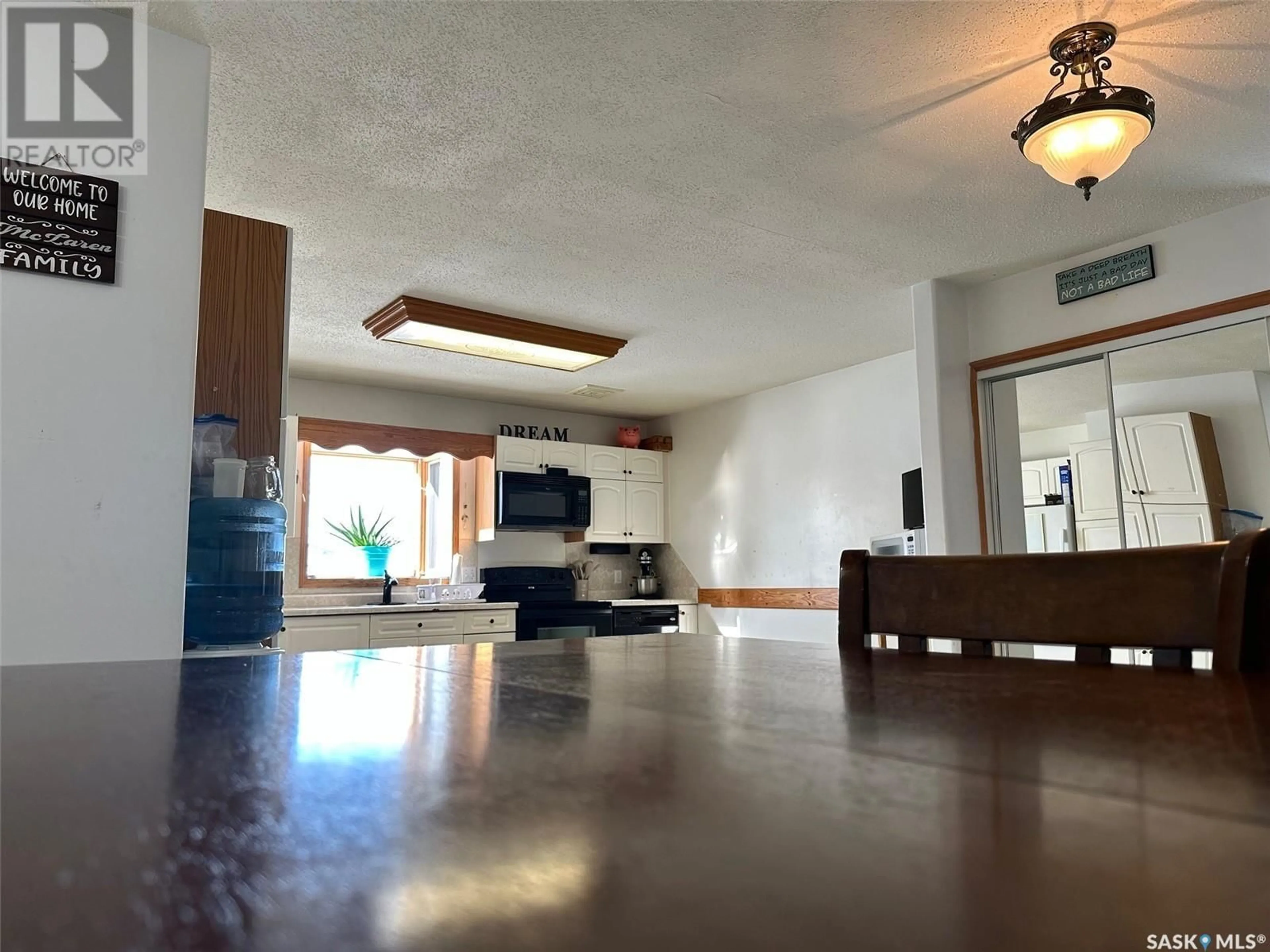 A pic of a room for 705 DONALD STREET, Hudson Bay Saskatchewan S0E0Y0