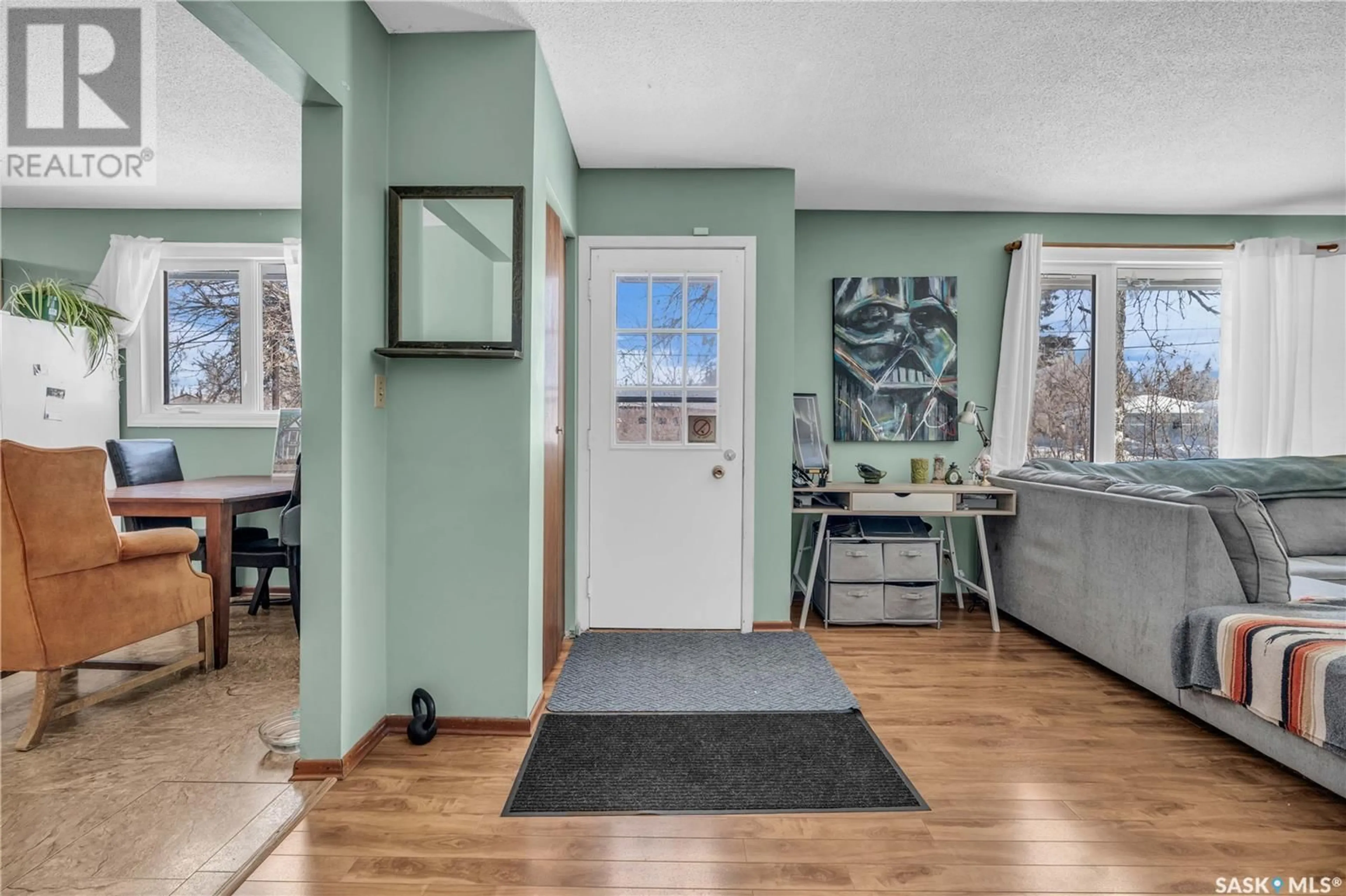 Indoor entryway for 702 Godkin AVENUE, Balcarres Saskatchewan S0G0C0