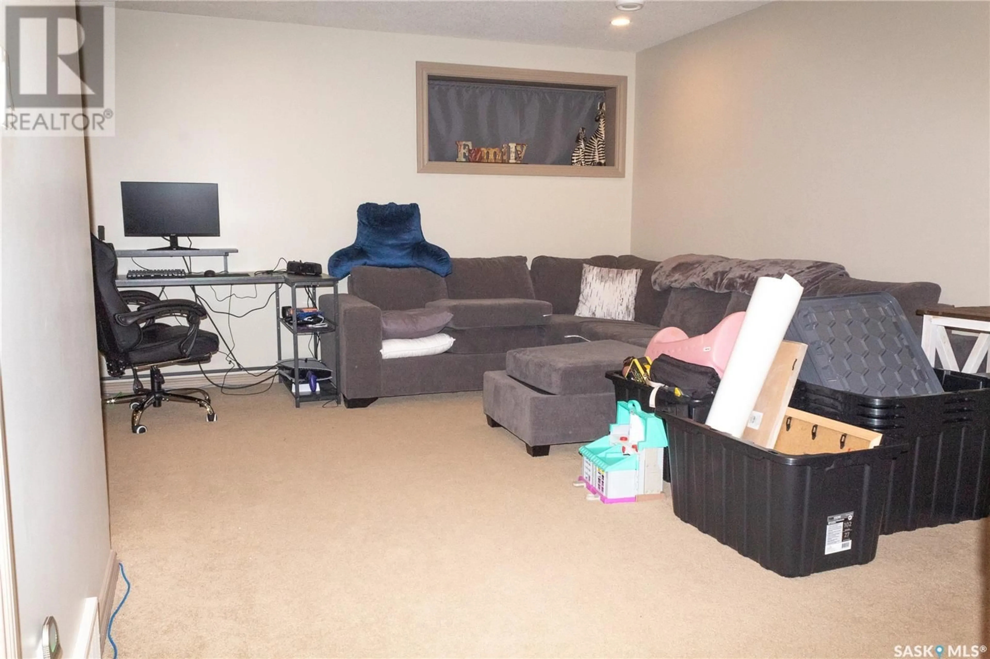 A pic of a room for 101 2501 Windsor Park ROAD, Regina Saskatchewan S4V1P3