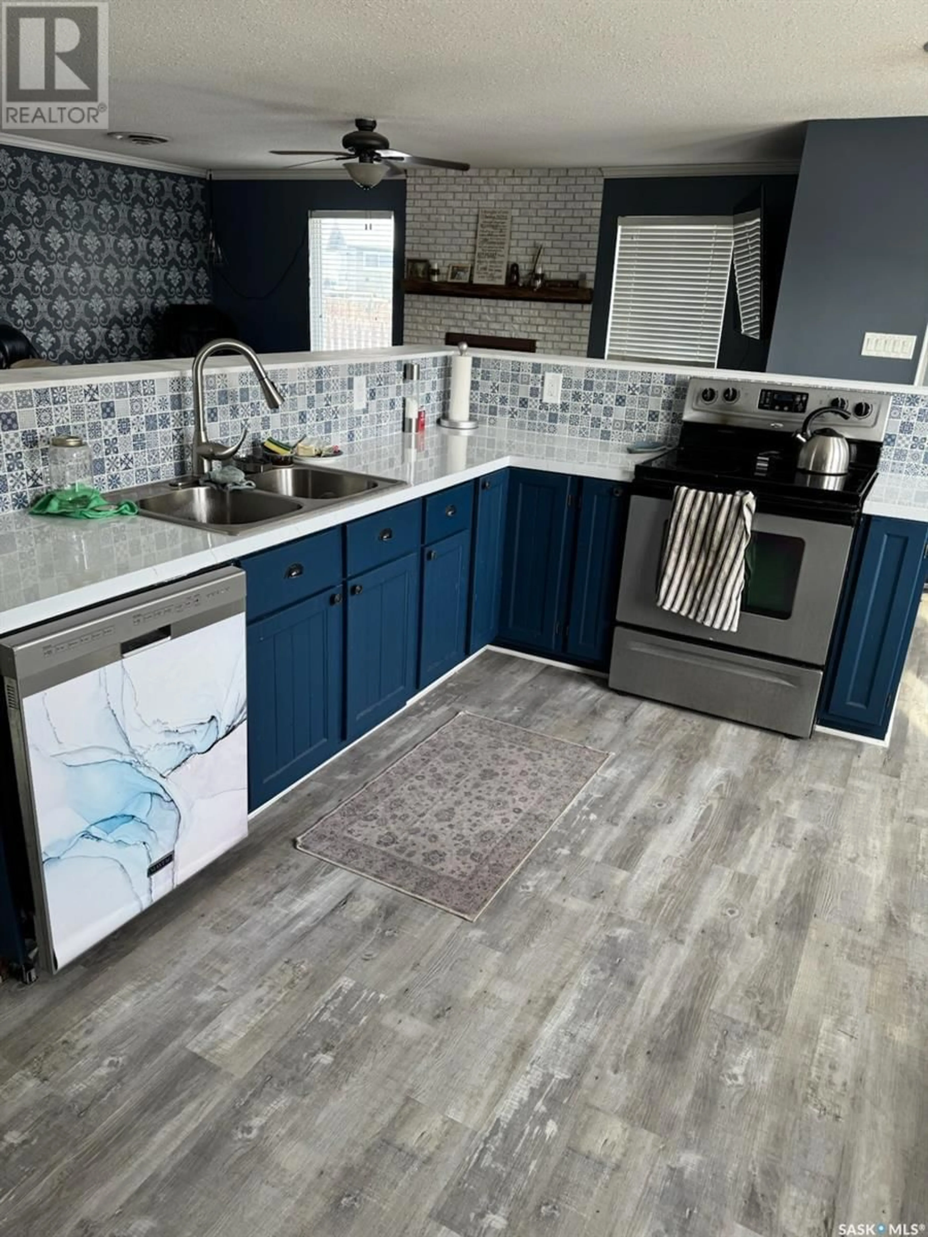 Open concept kitchen, ceramic/tile floor for 215 Antler DRIVE, Carnduff Saskatchewan S0C0S0