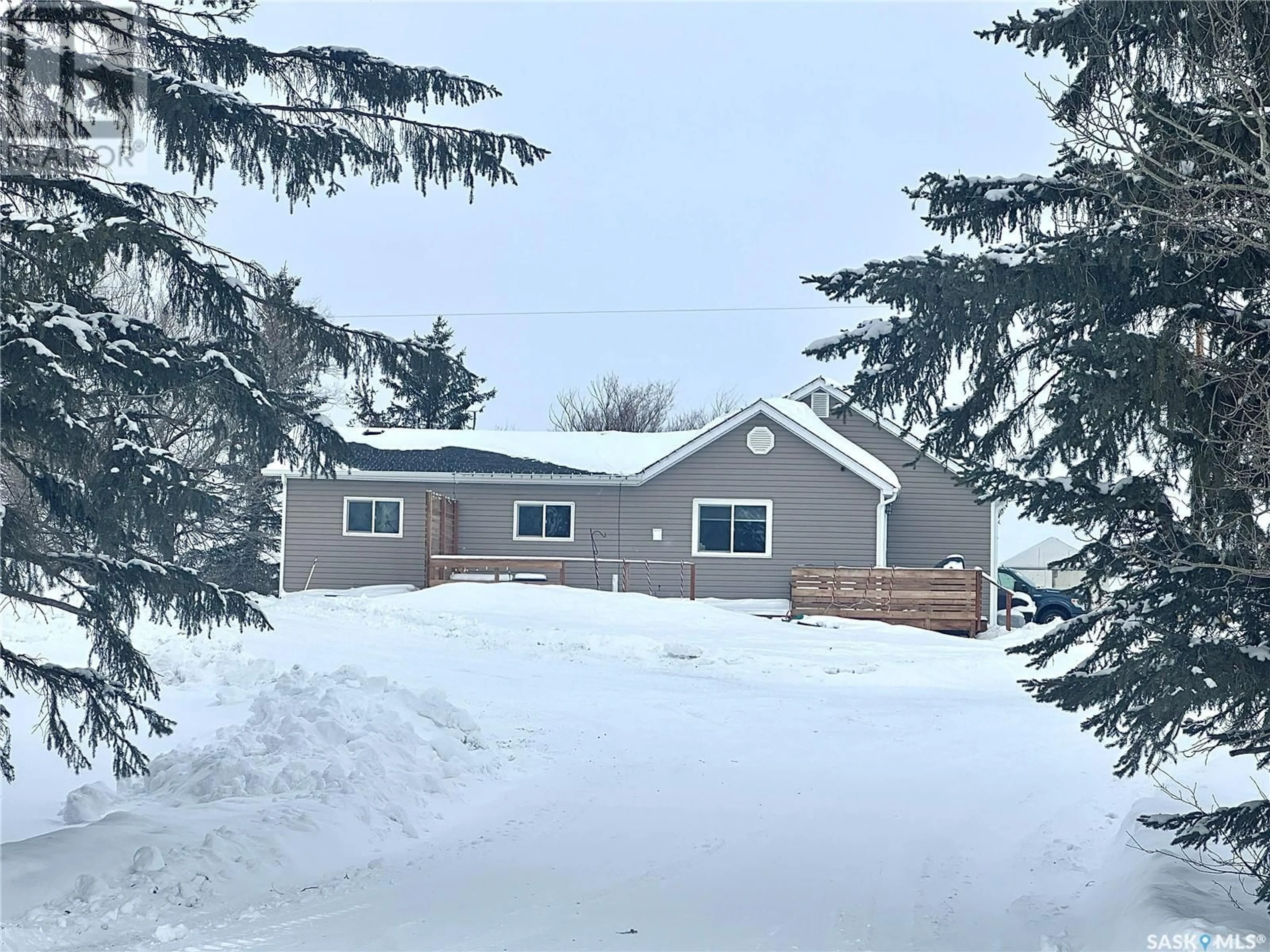 A pic from outside/outdoor area/front of a property/back of a property/a pic from drone, unknown for Wearing Road Acreage, North Battleford Rm No. 437 Saskatchewan S9A2X3