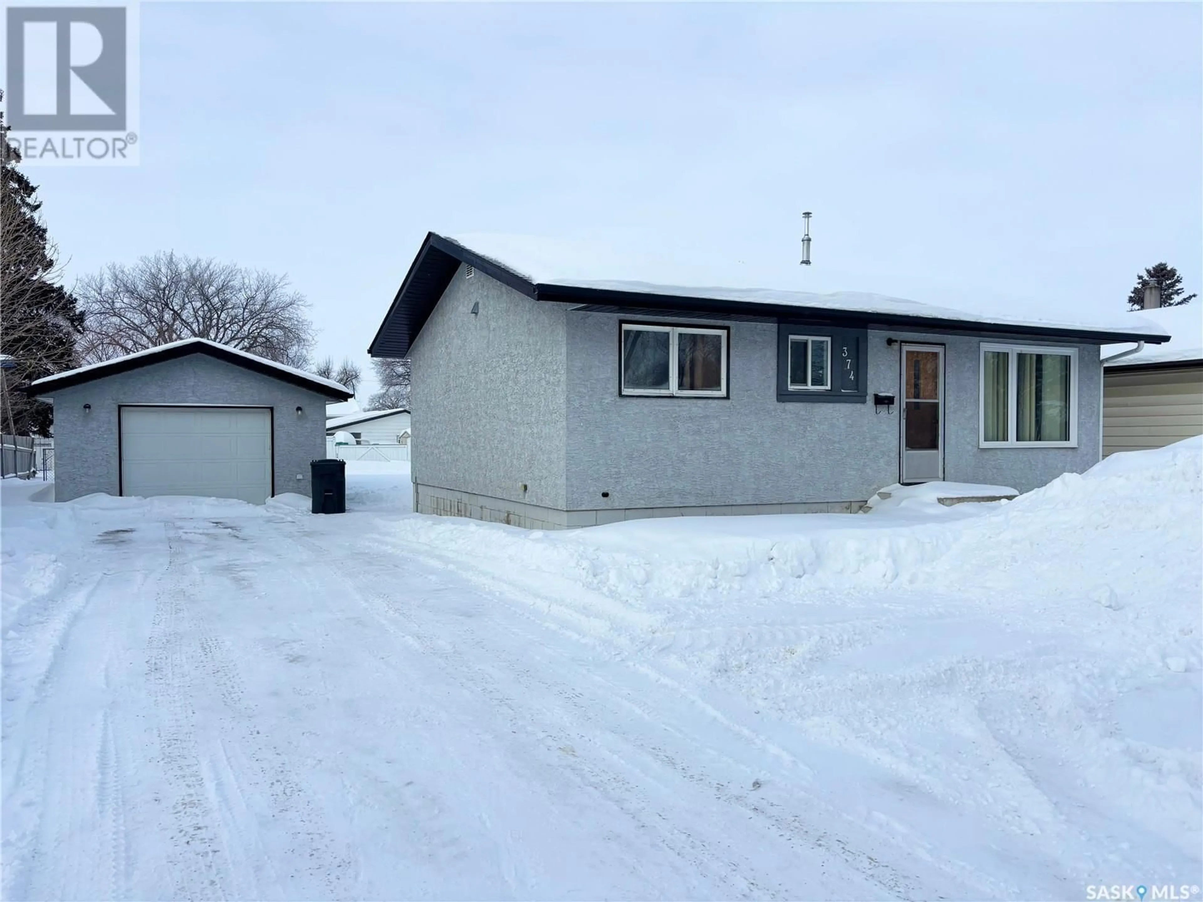 Unknown for 374 Betts AVENUE, Yorkton Saskatchewan S3N1M4