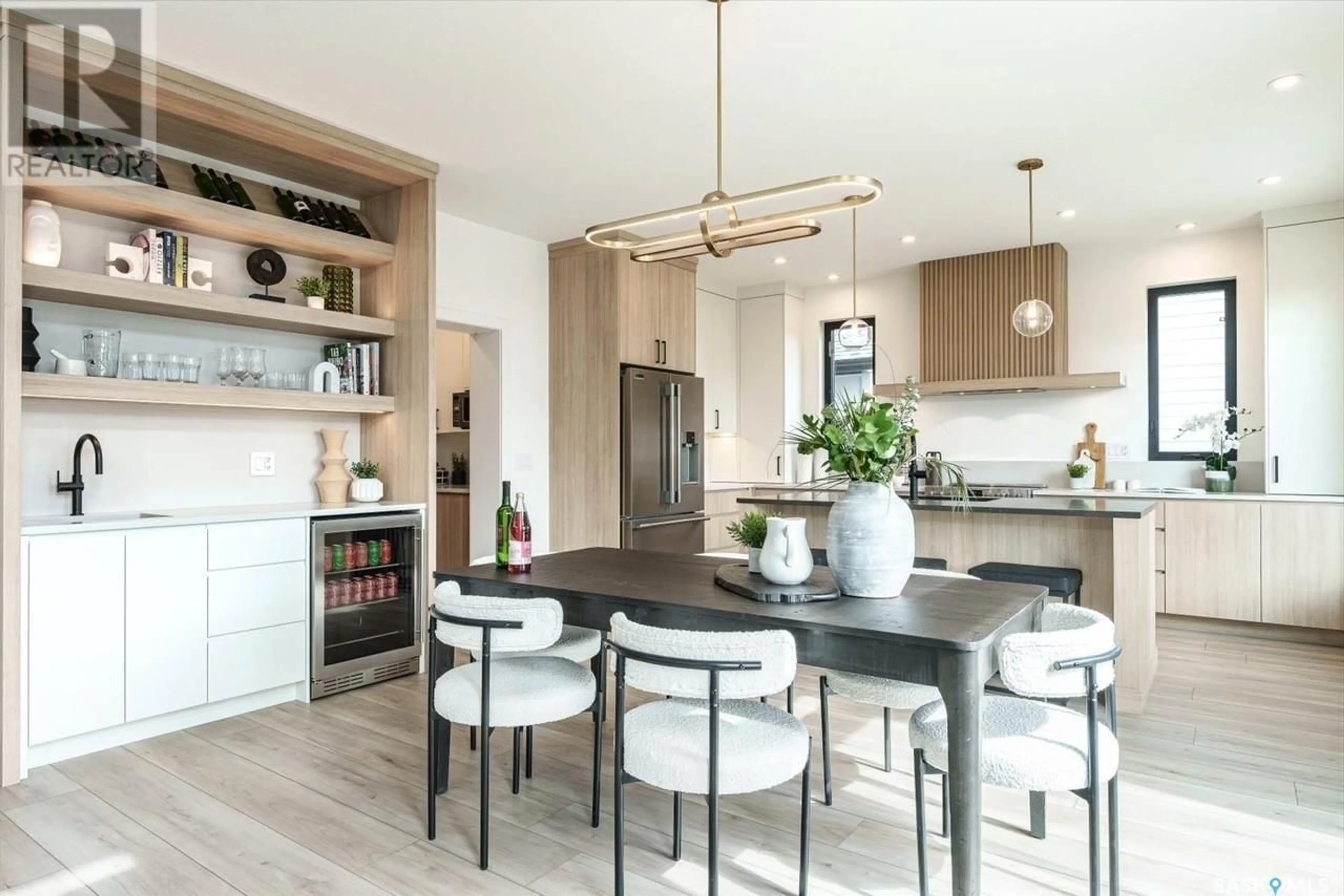 Contemporary kitchen, unknown for 319 FLYNN MANOR, Saskatoon Saskatchewan S7V0Z4