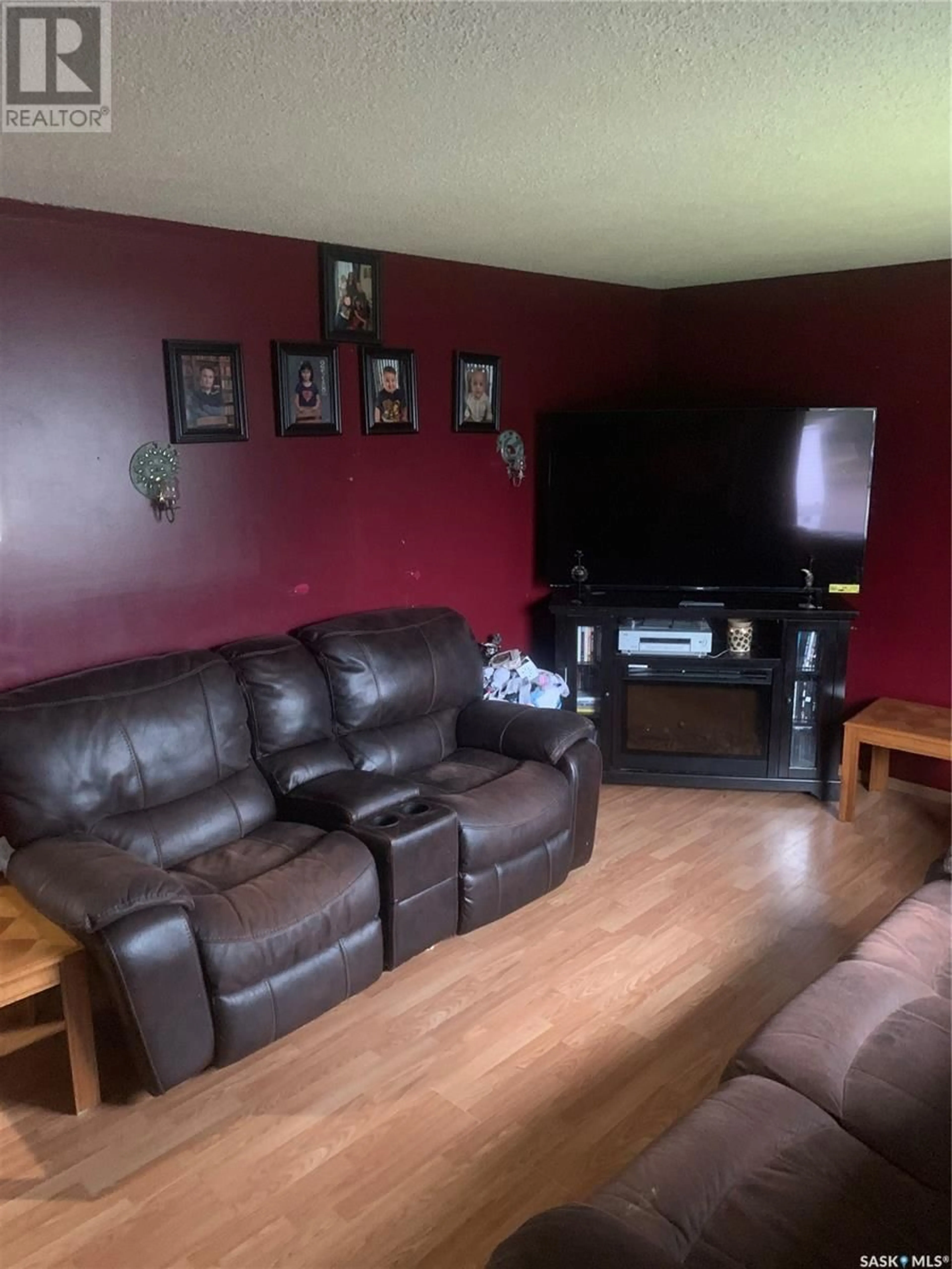 A pic of a room for 379 MacArthur DRIVE, Prince Albert Saskatchewan S6V5X3