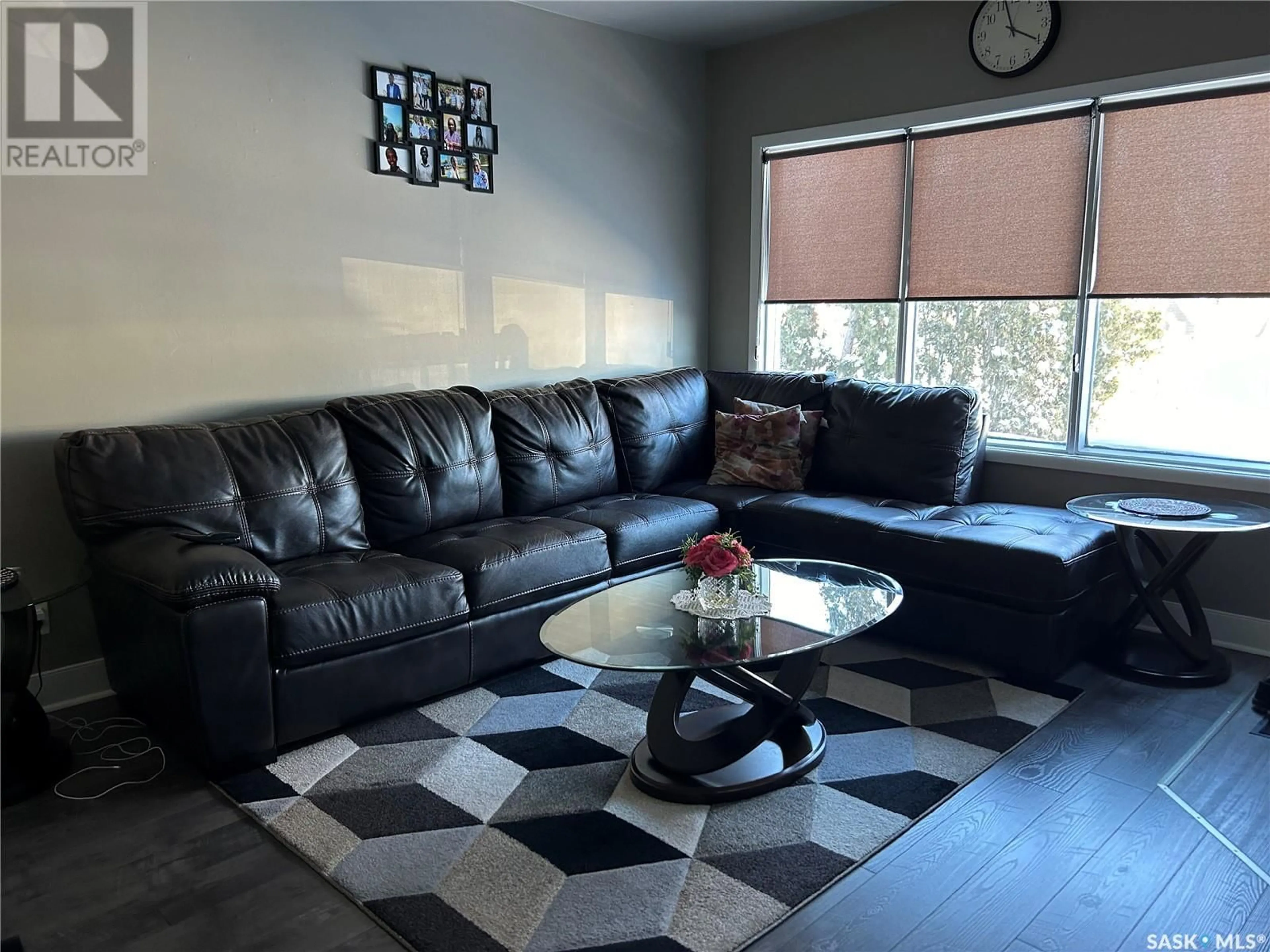 Living room with furniture, unknown for 1236 Henleaze AVENUE, Moose Jaw Saskatchewan S6H3V9