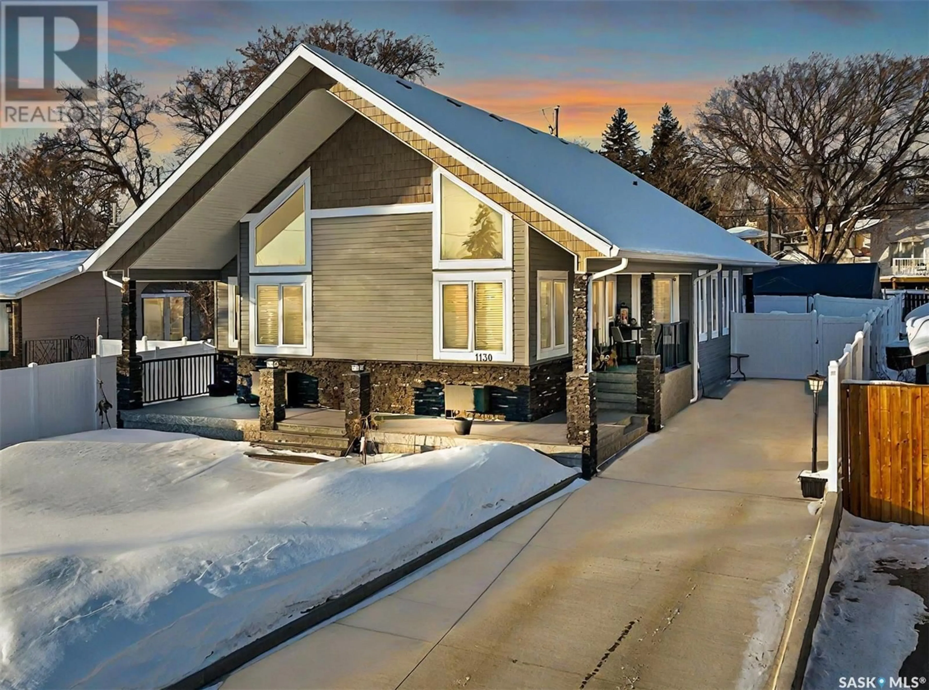 Home with vinyl exterior material, street for 1130 STADACONA STREET, Moose Jaw Saskatchewan S6H2B3
