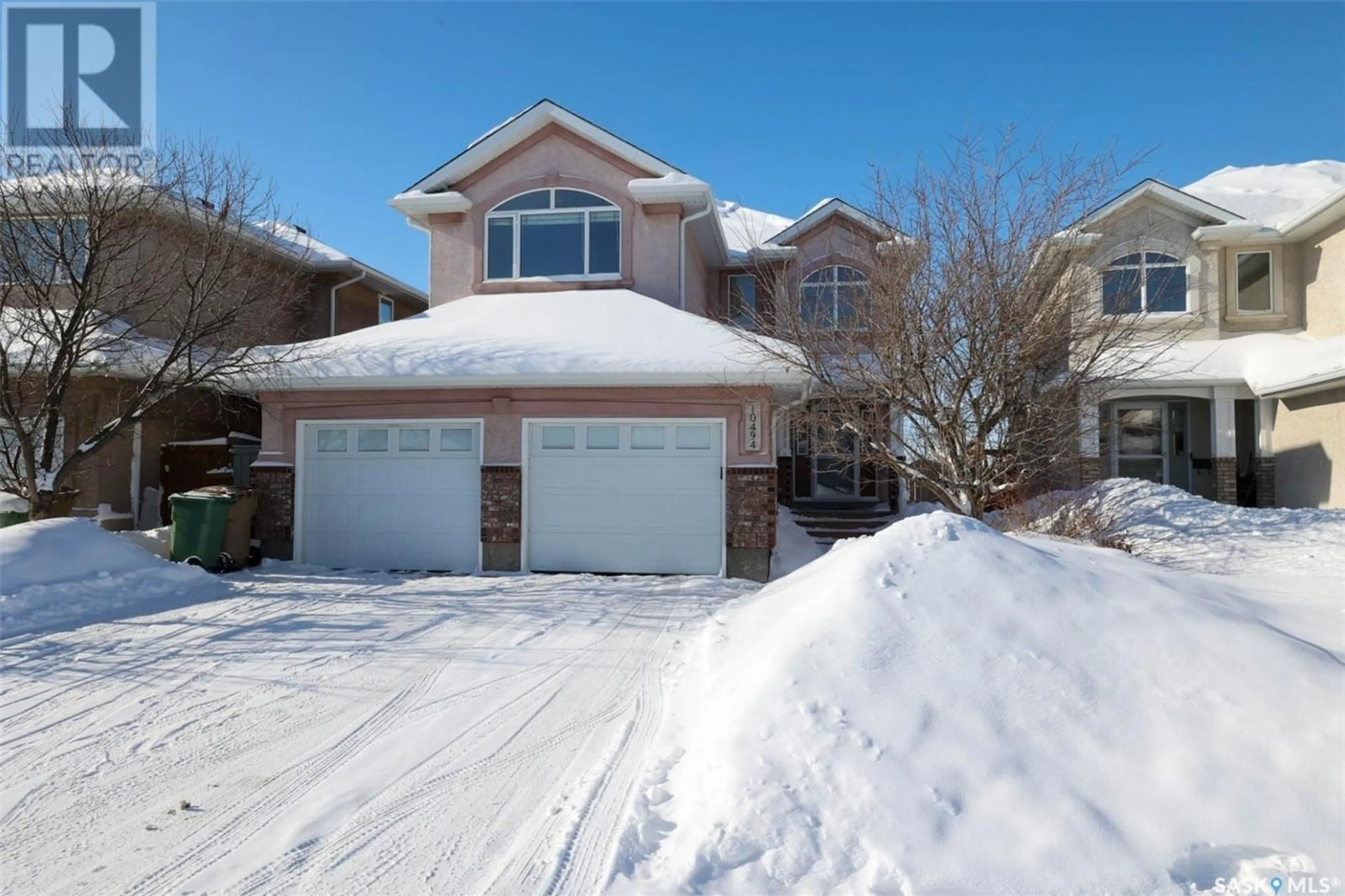 Home with brick exterior material, street for 10494 Wascana ESTATES, Regina Saskatchewan S4V2X2