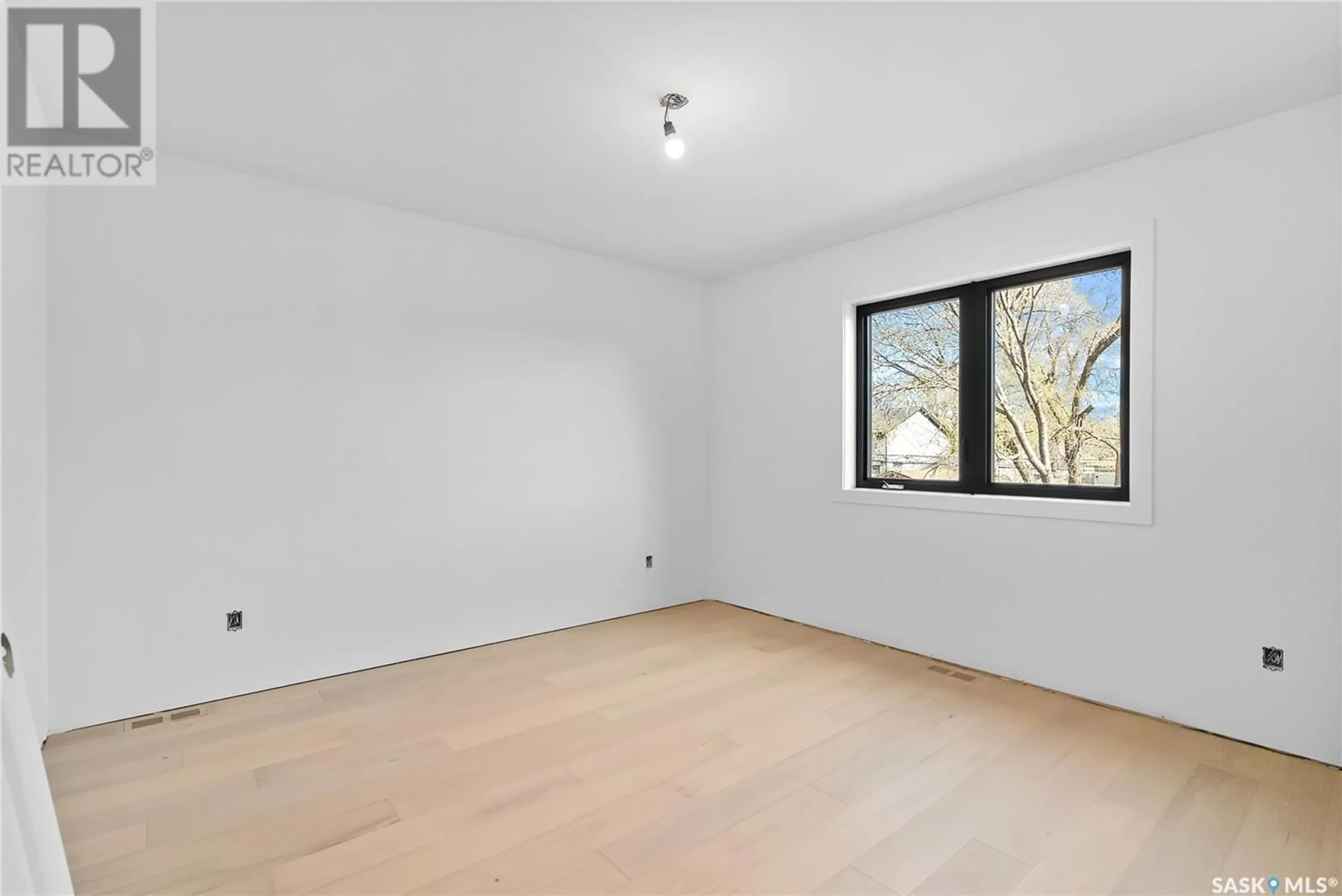 A pic of a room for 1121 13TH STREET, Saskatoon Saskatchewan S7K1X5