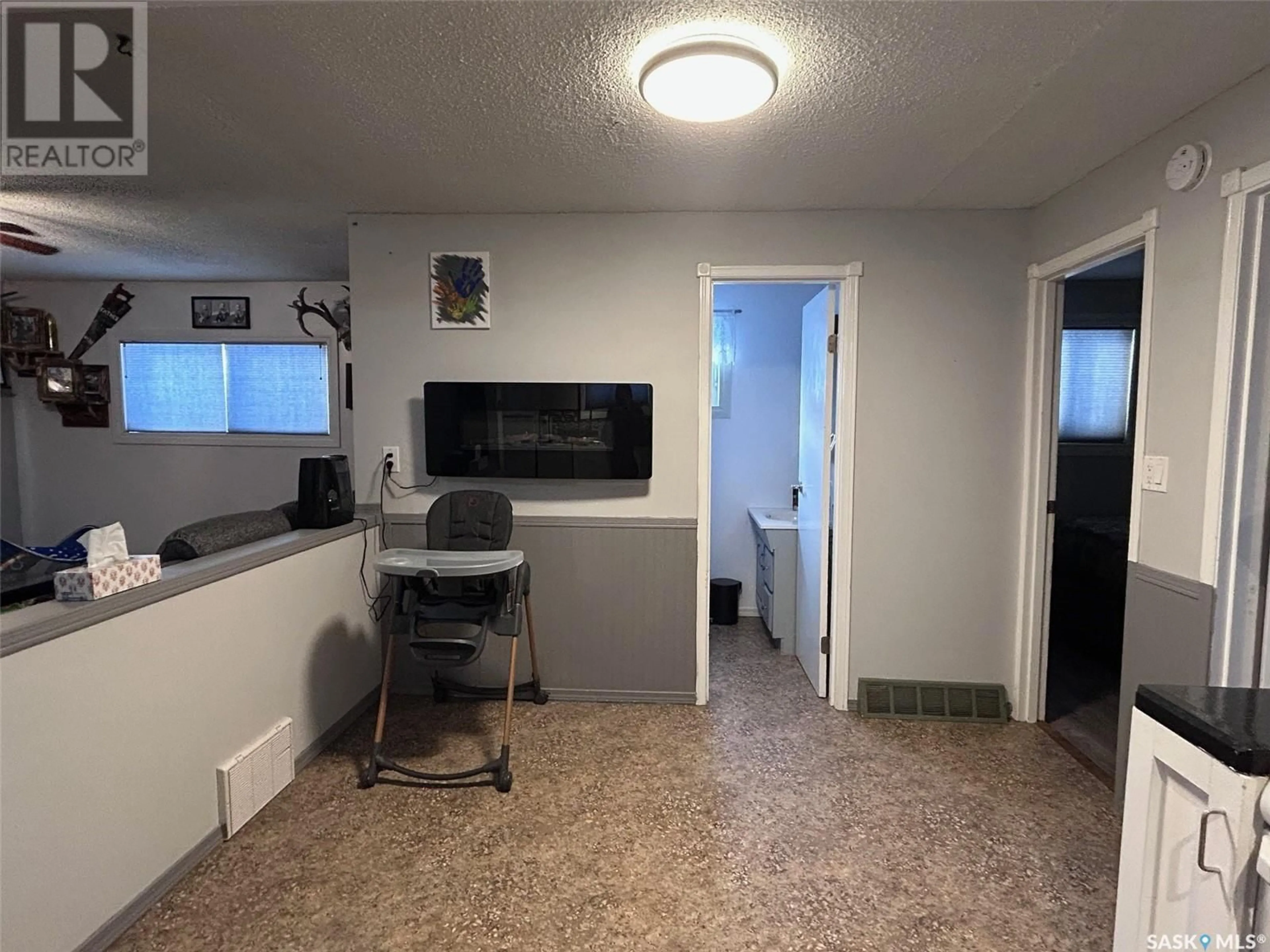 A pic of a room for 220 2ND AVENUE, Maidstone Saskatchewan S0M2J0