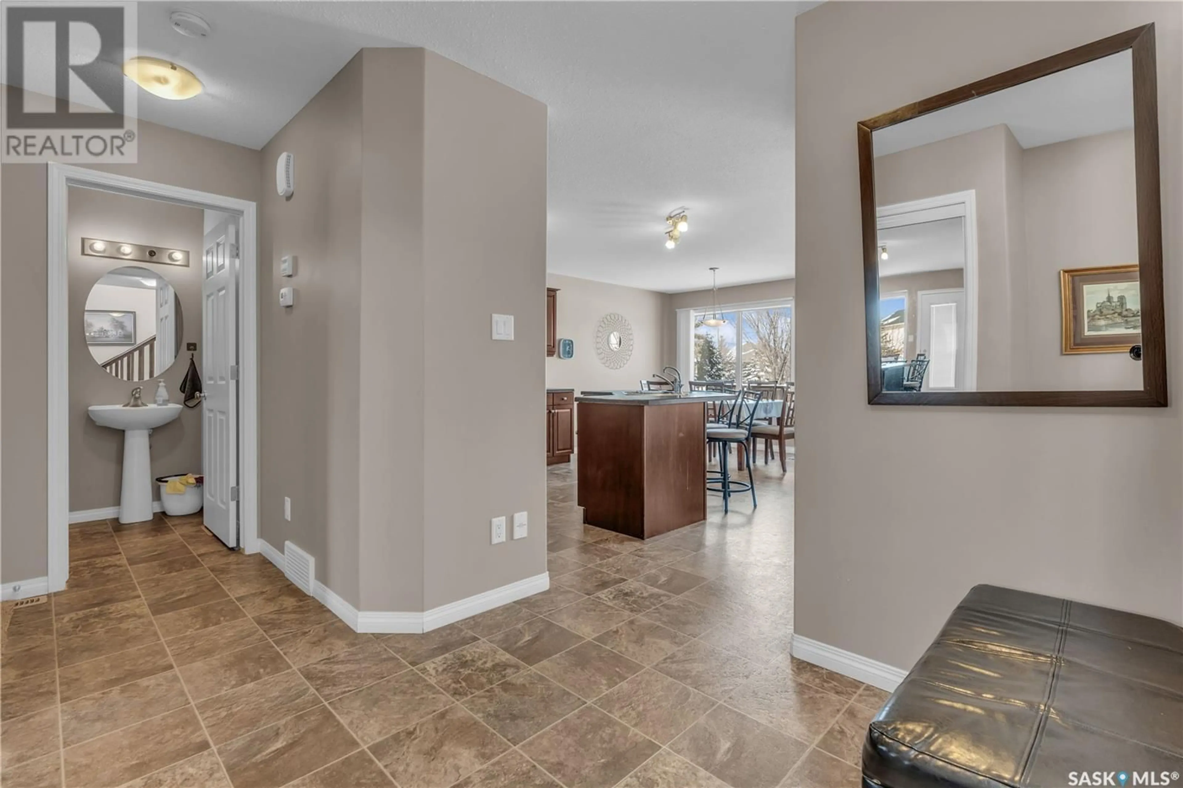 Indoor entryway for 4533 Hames CRESCENT, Regina Saskatchewan S4W0B6