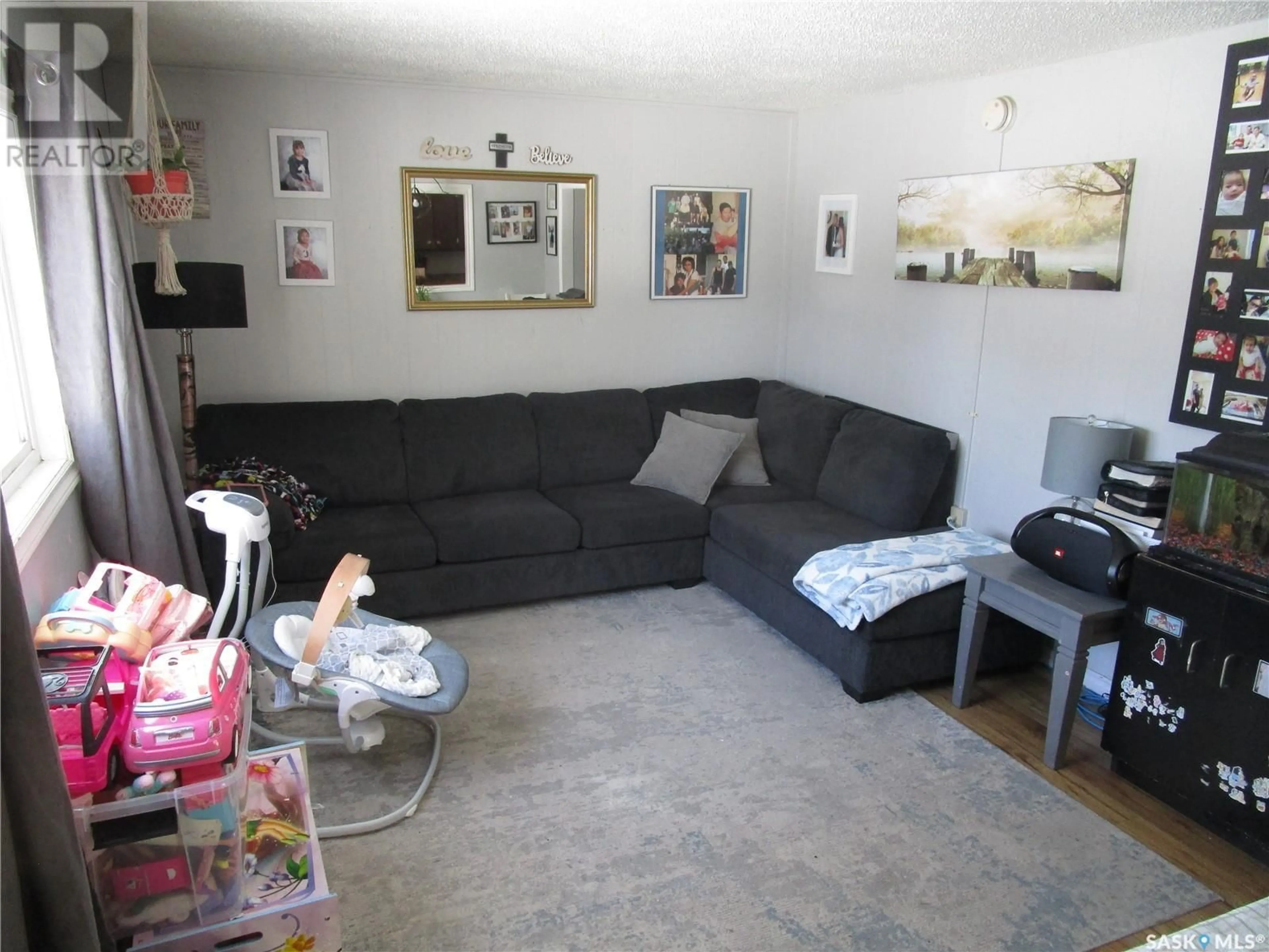 A pic of a room for 1066 Wascana STREET, Regina Saskatchewan S4T4H7