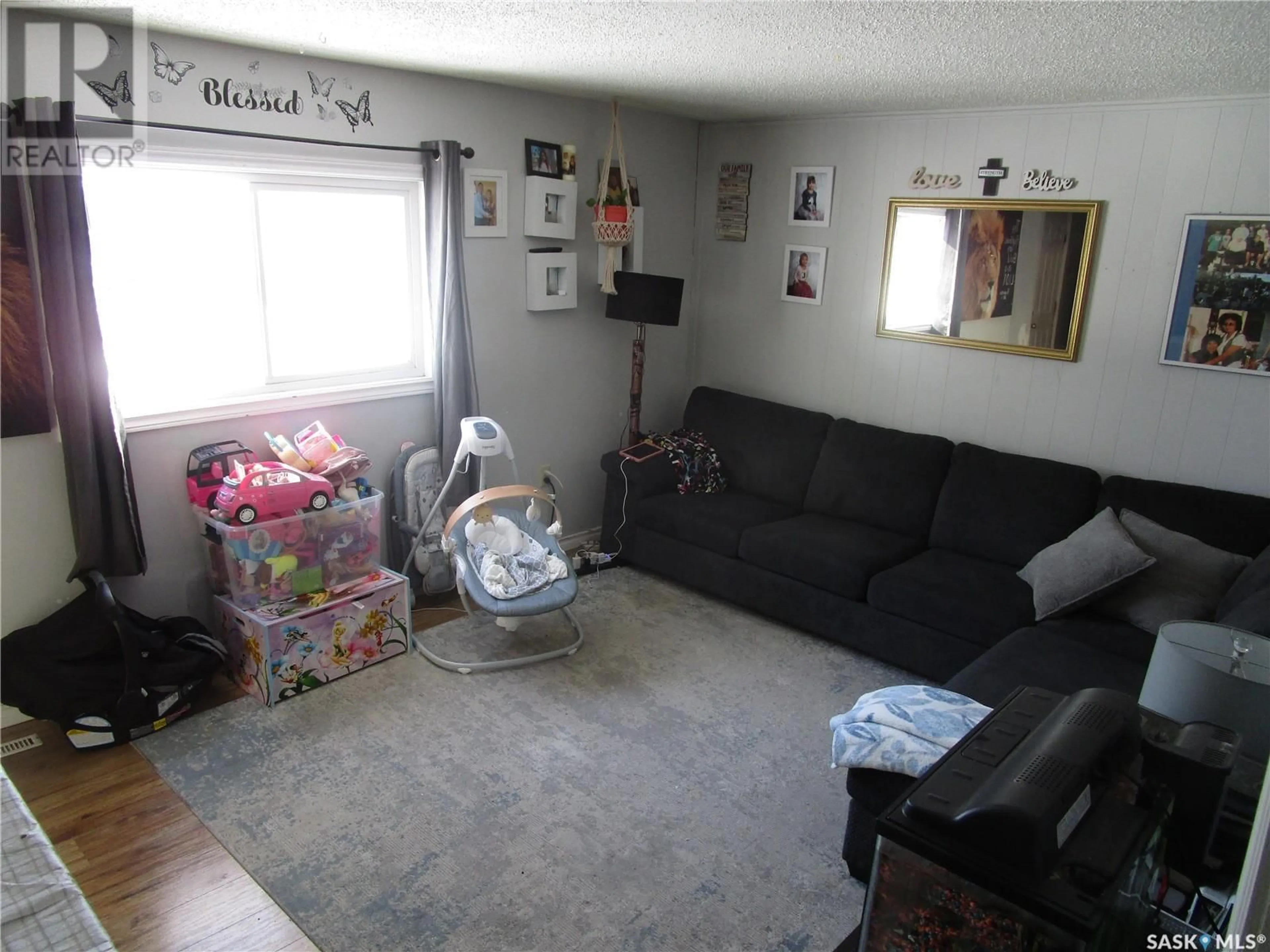 A pic of a room for 1066 Wascana STREET, Regina Saskatchewan S4T4H7