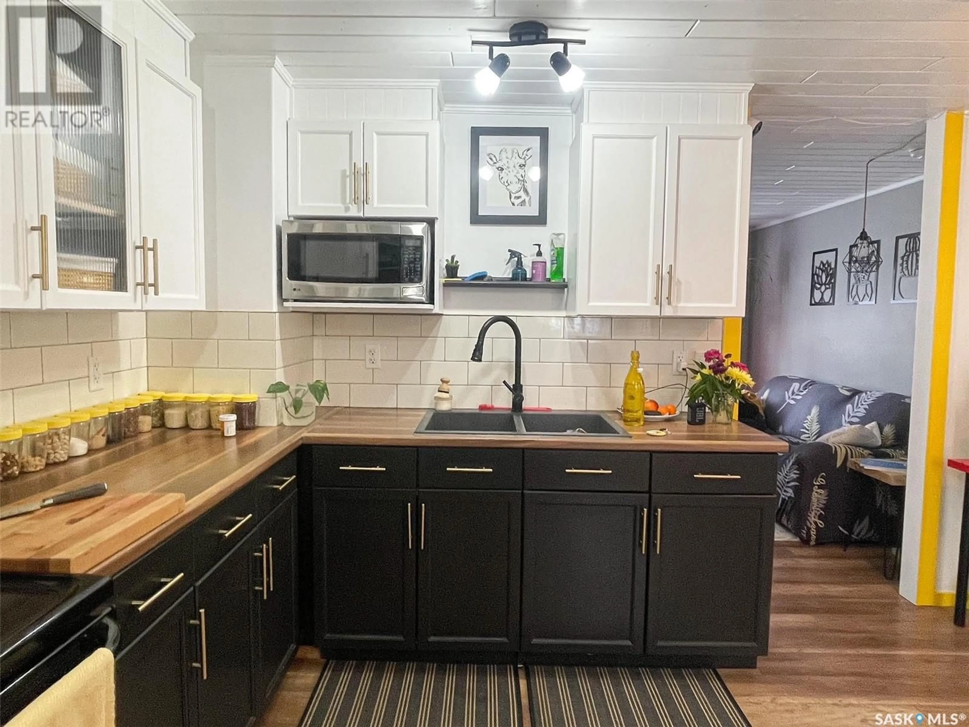 Open concept kitchen, unknown for 502 2ND STREET, Meadow Lake Saskatchewan S9X1C9