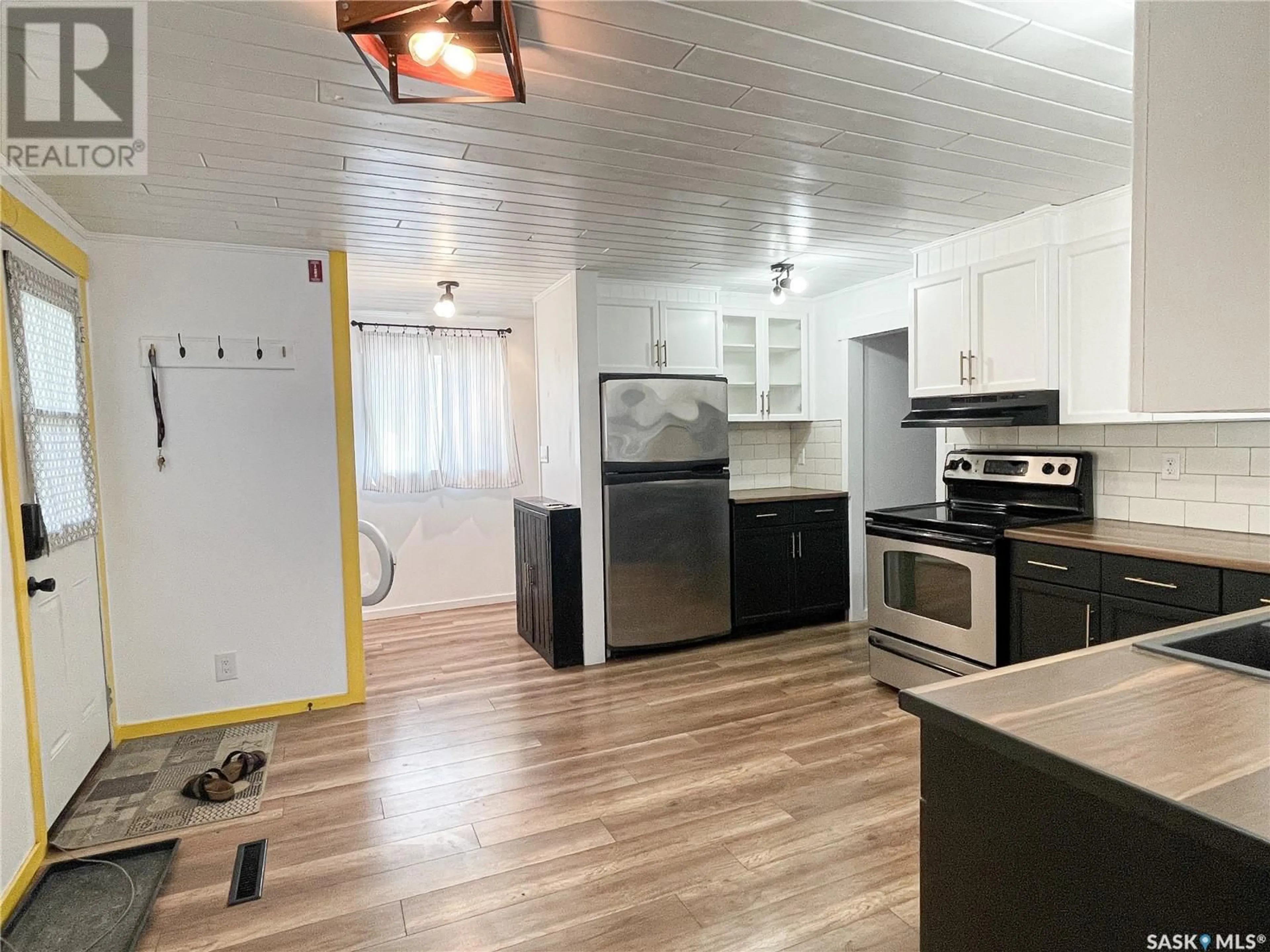 Unknown for 502 2ND STREET, Meadow Lake Saskatchewan S9X1C9
