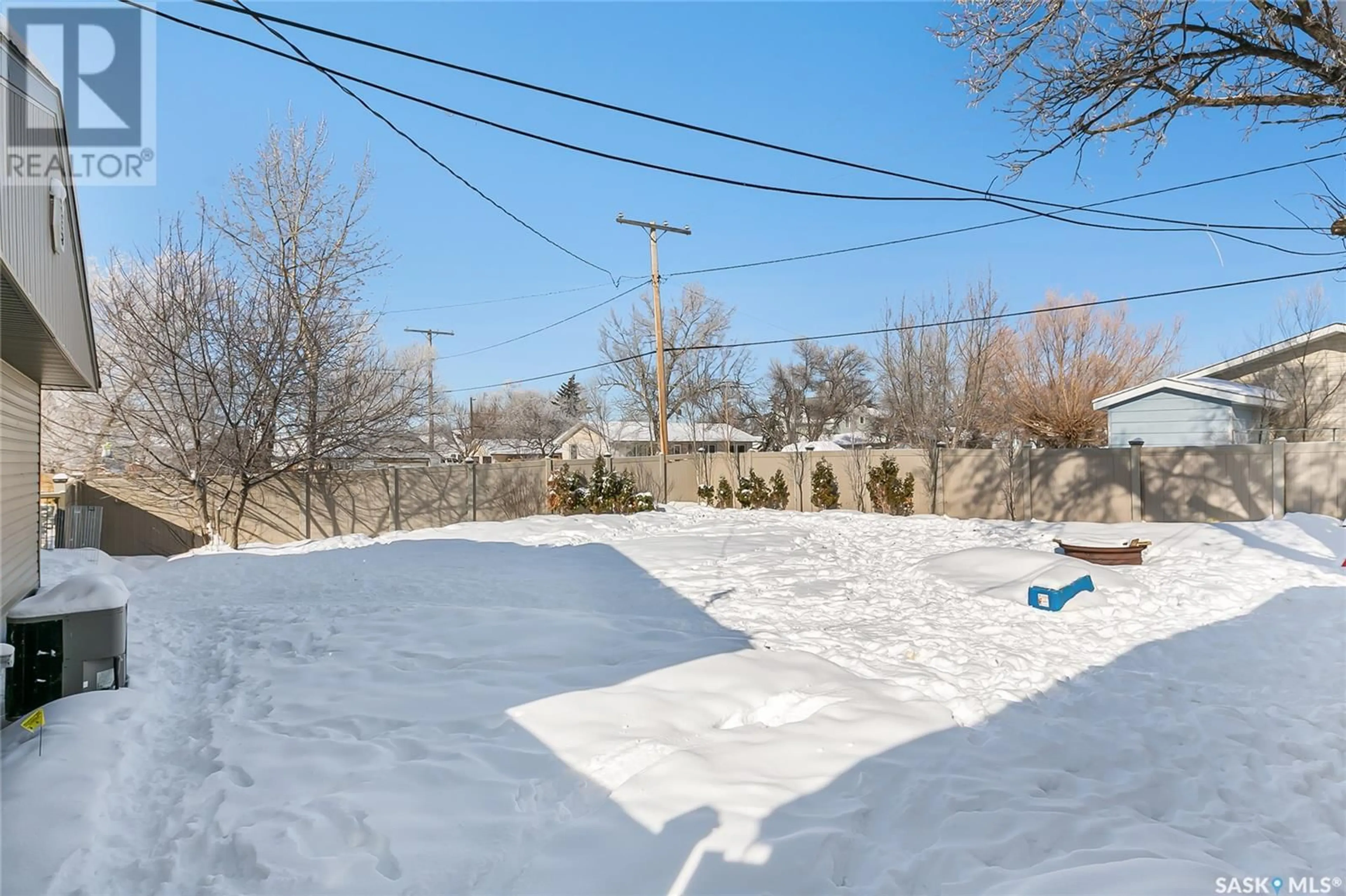 Patio, street for 1101 Scott AVENUE, Rouleau Saskatchewan S0G4H0