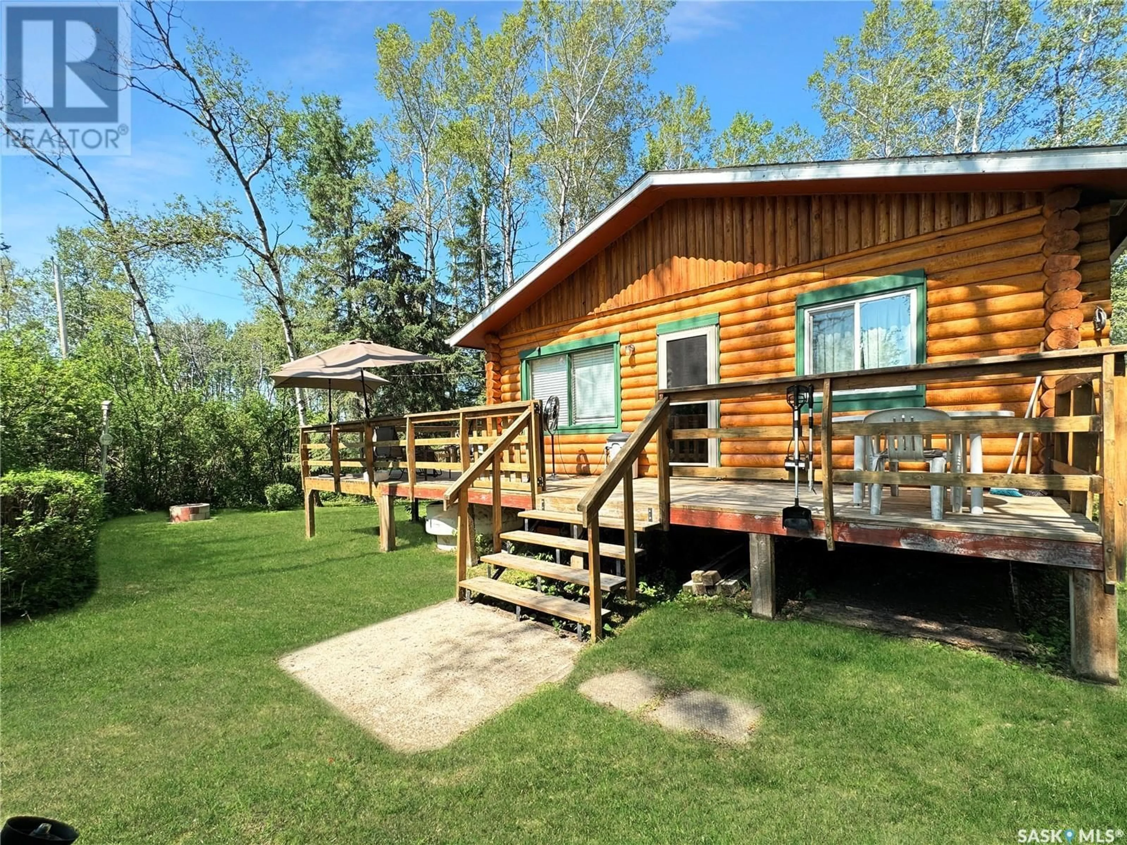 Patio, unknown for 300 LOON DRIVE, Big Shell Saskatchewan S0J2G0