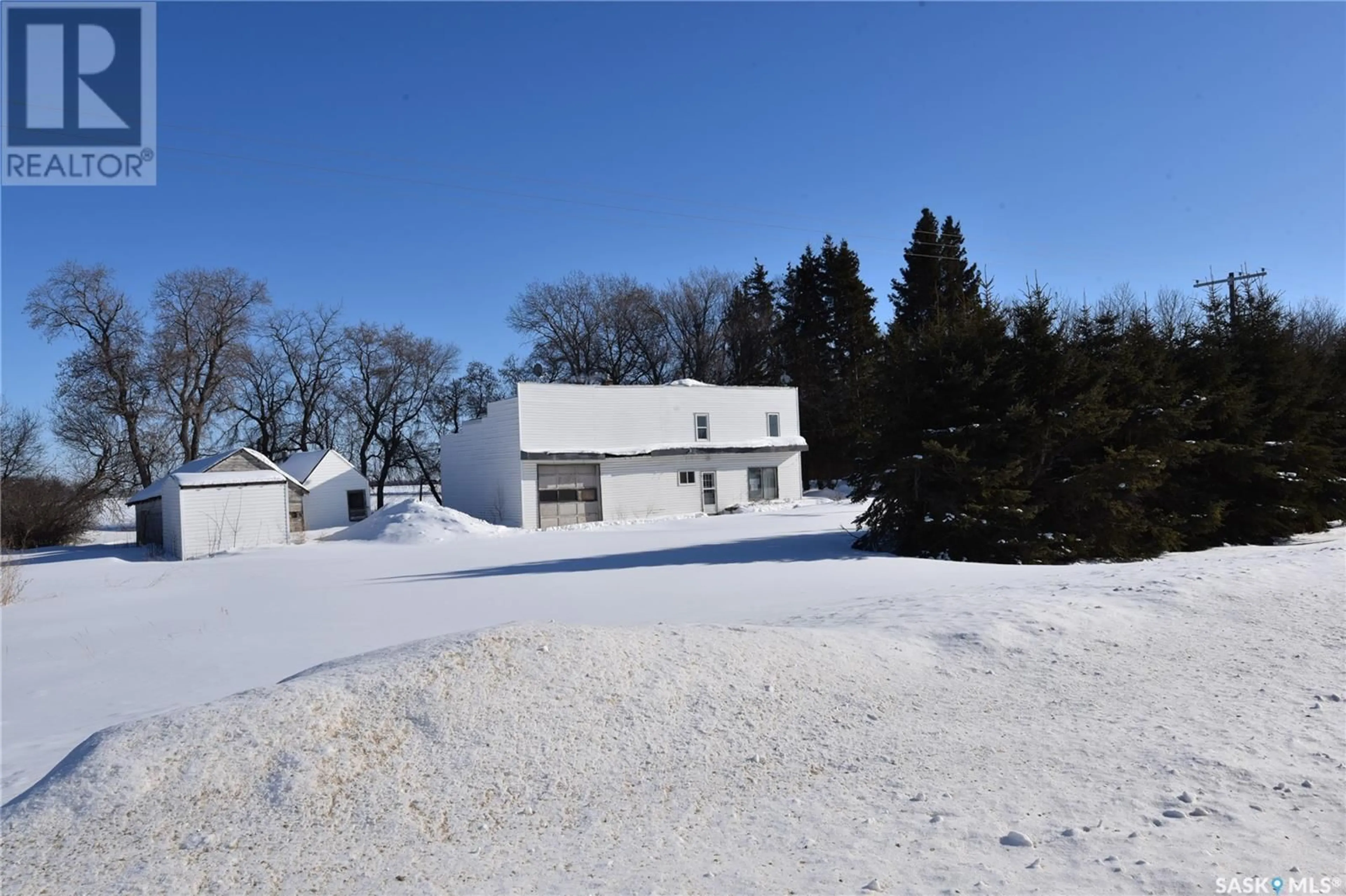 A pic from outside/outdoor area/front of a property/back of a property/a pic from drone, building for Torch River Acreage, Torch River Rm No. 488 Saskatchewan S0E1E0