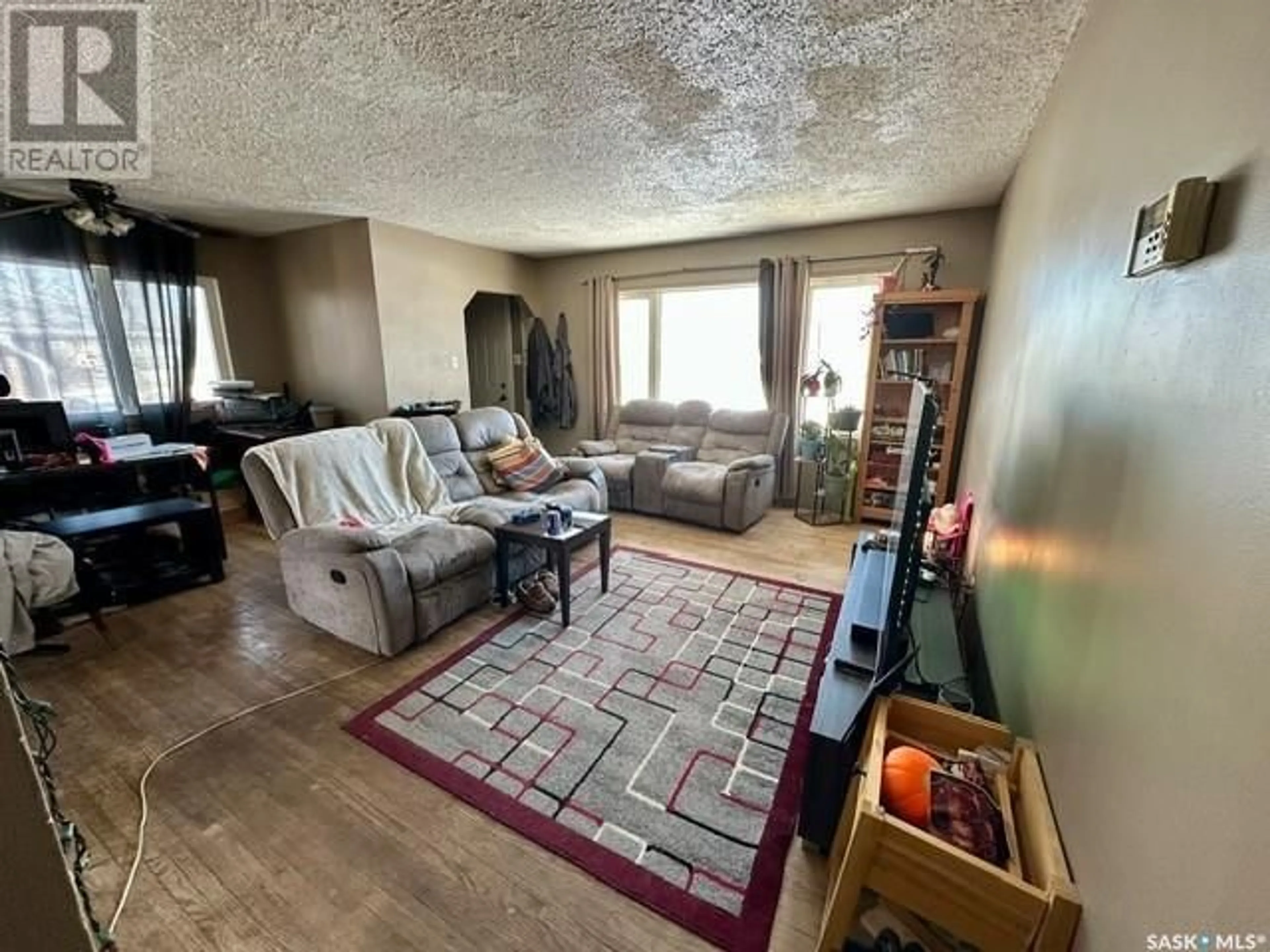 A pic of a room for 1052 Edgar STREET, Regina Saskatchewan S4N3J4