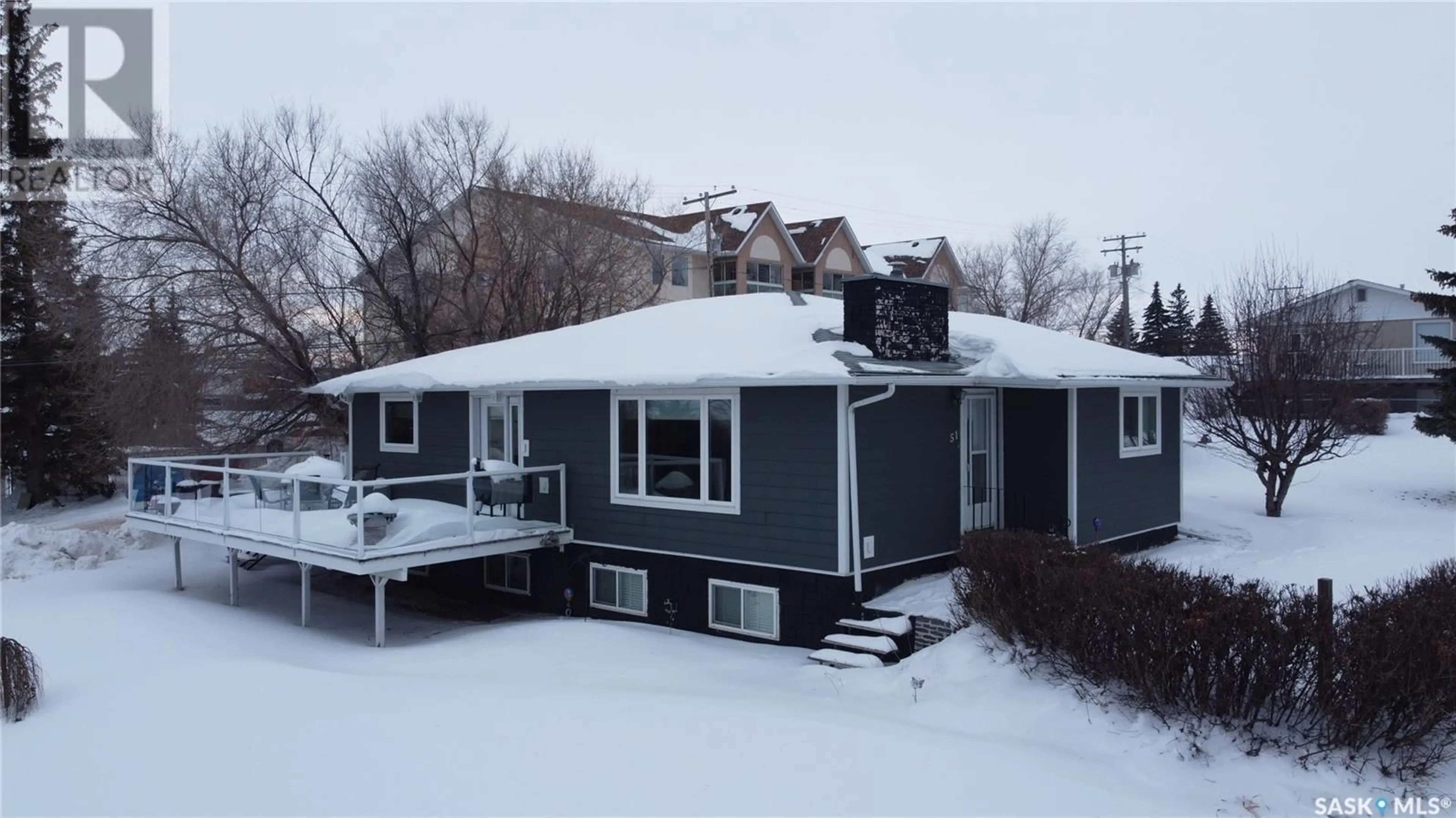 A pic from outside/outdoor area/front of a property/back of a property/a pic from drone, unknown for 51 25th STREET, Battleford Saskatchewan S0M0E0