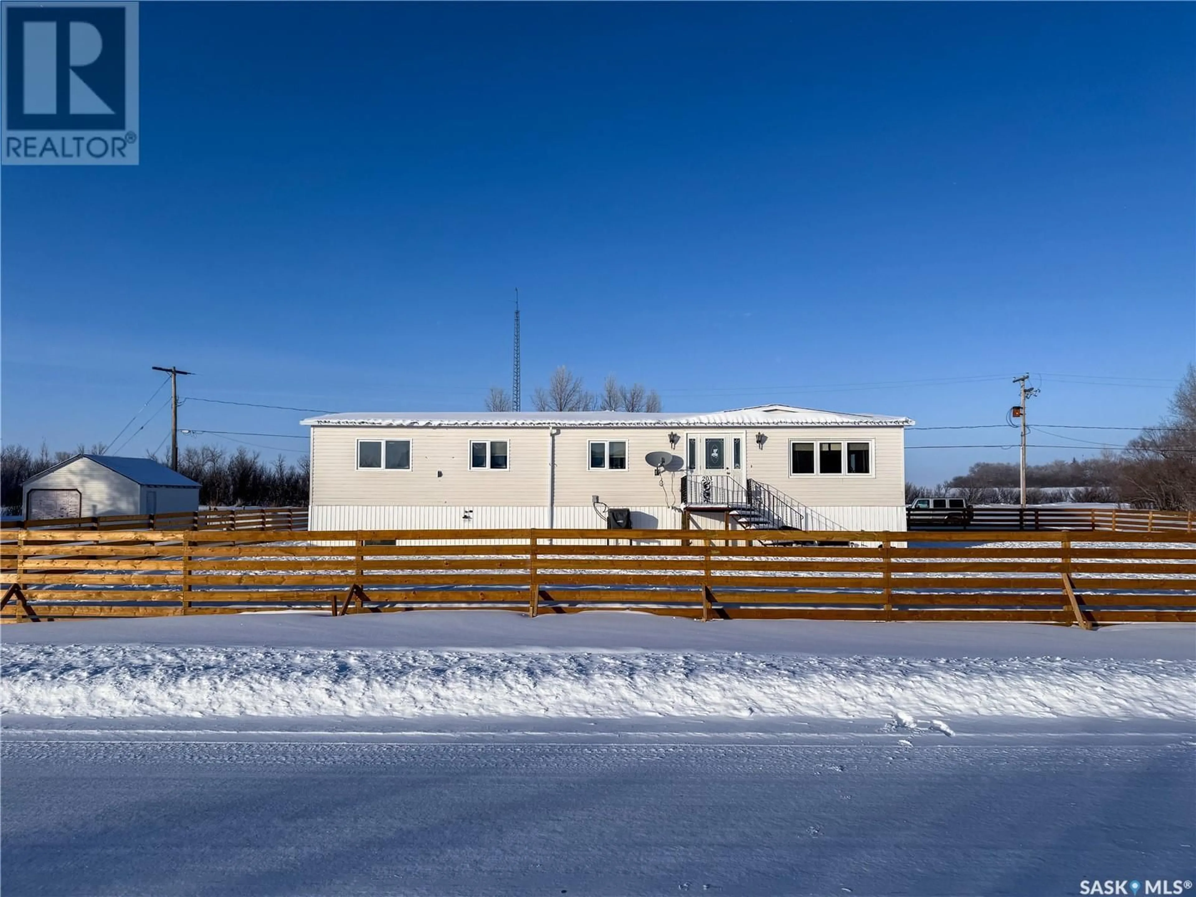 Unknown for 201 - 203 4TH AVENUE, Climax Saskatchewan S0N0N0