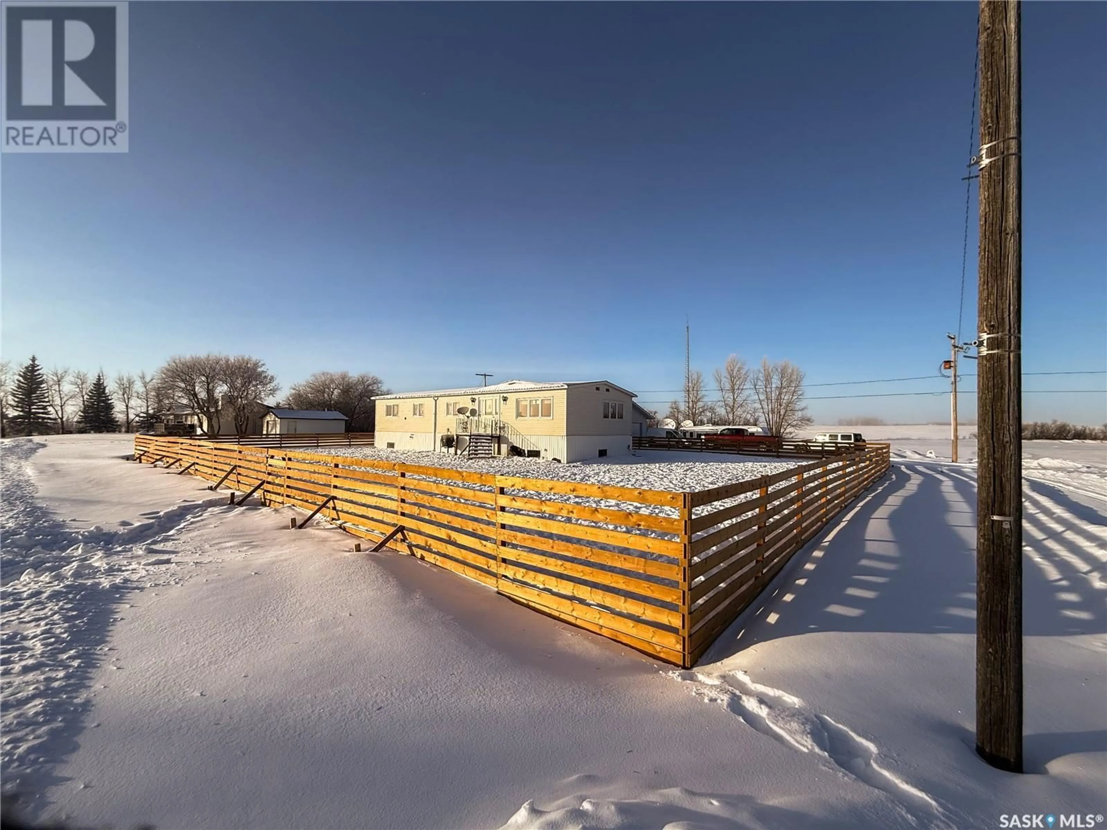 Unknown for 201 - 203 4TH AVENUE, Climax Saskatchewan S0N0N0