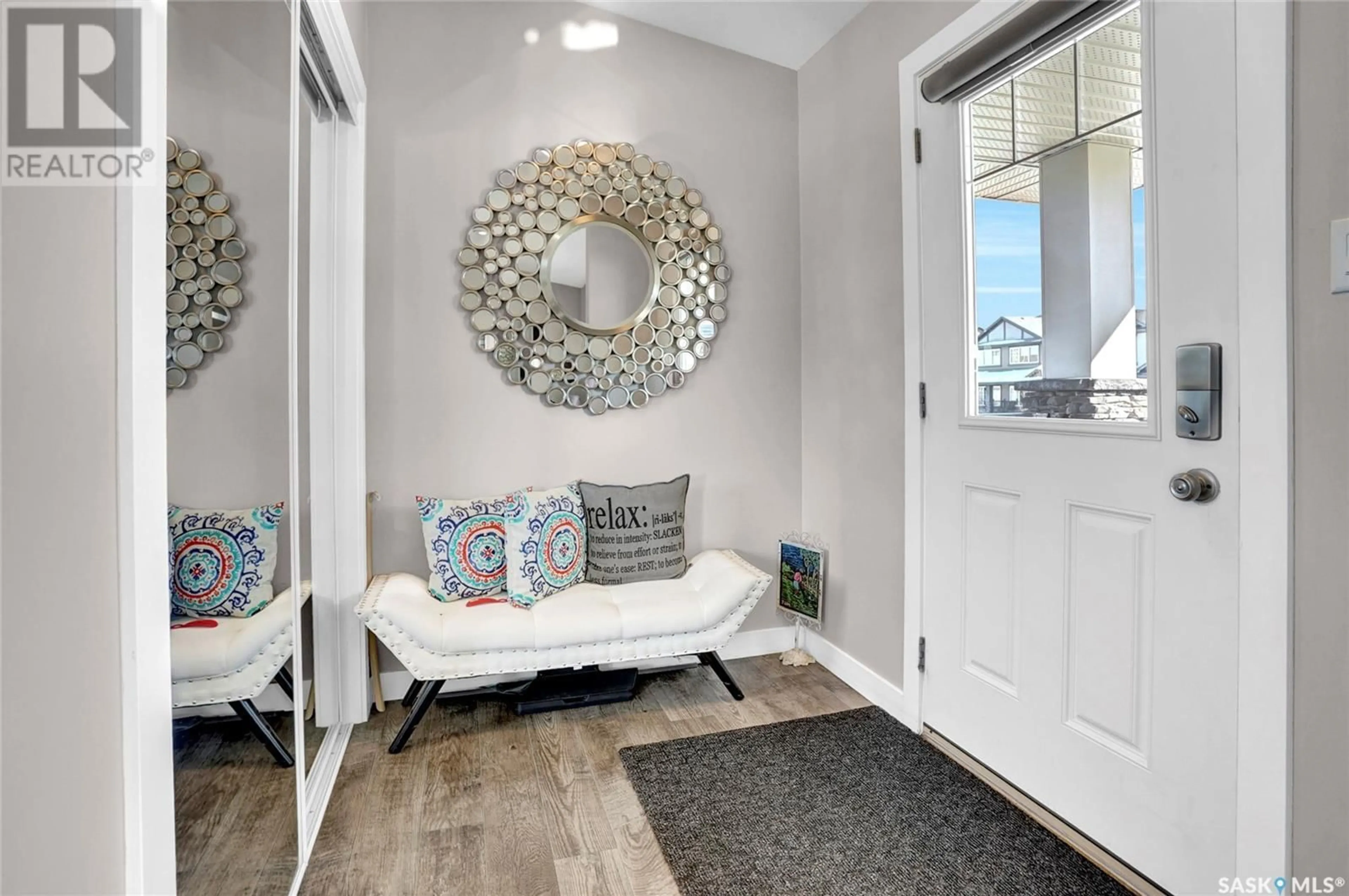Indoor entryway for 4550 JAMES HILL ROAD, Regina Saskatchewan S4W0K8