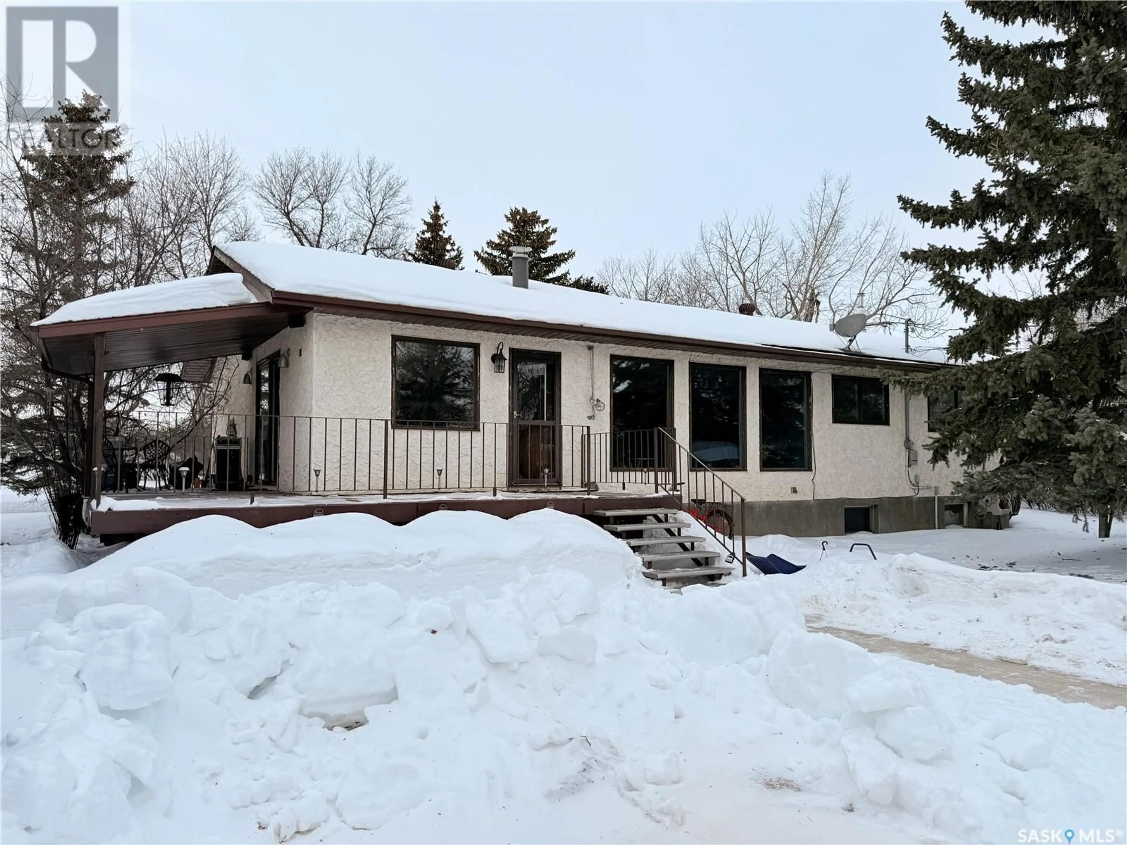 Home with vinyl exterior material, building for 227 Kennedy STREET, Conquest Saskatchewan S0L2L0