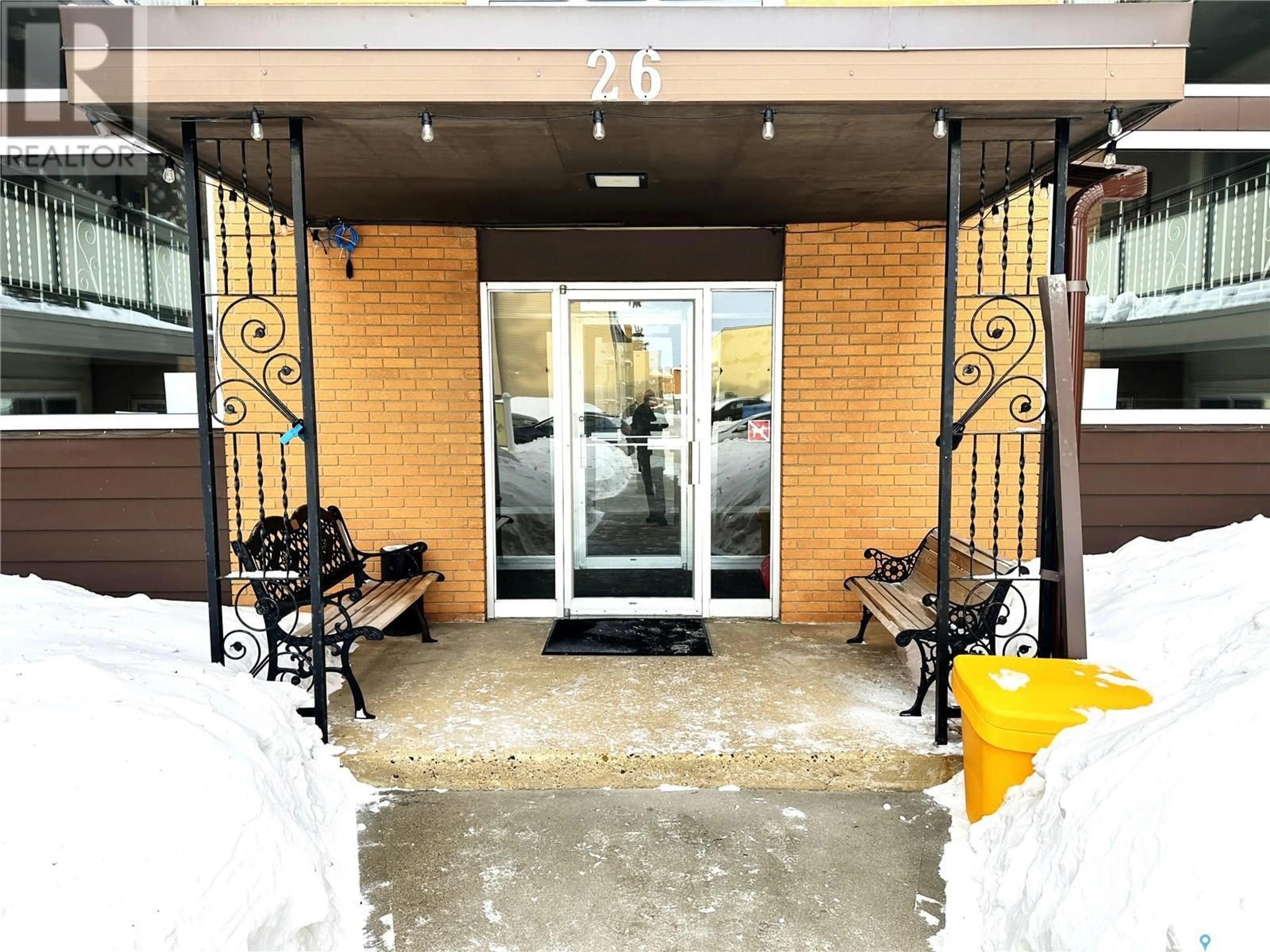 Indoor foyer for 19 26 SHAW STREET, Regina Saskatchewan S4R3M4