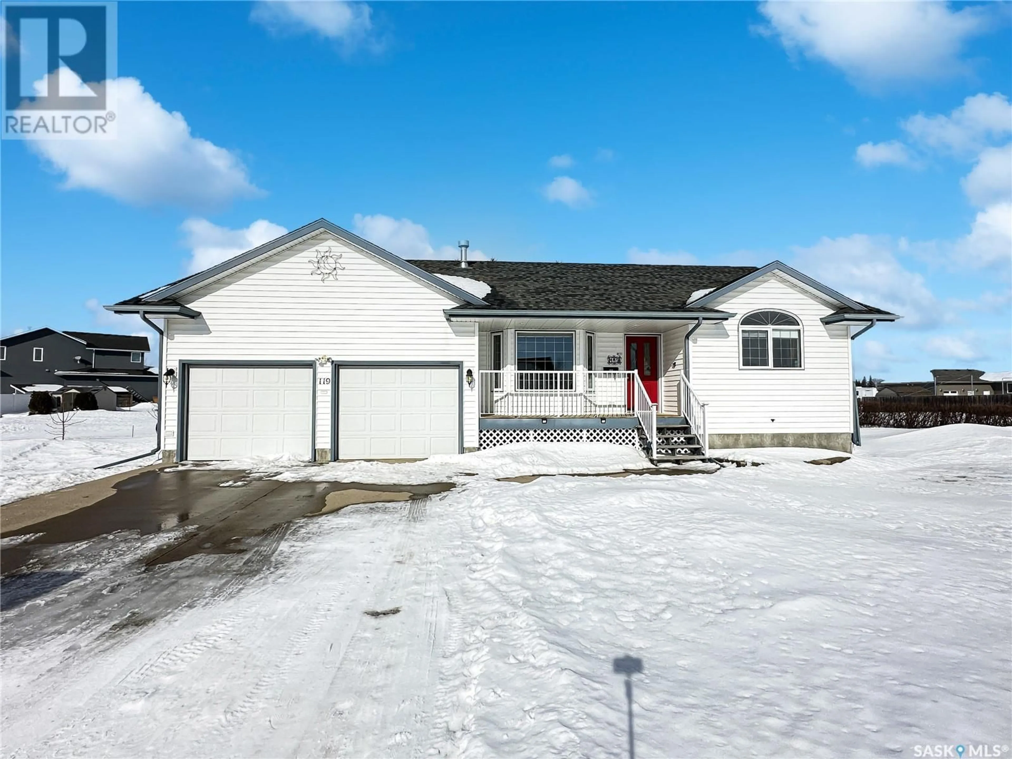 Home with vinyl exterior material, street for 119 Westview DRIVE, Balcarres Saskatchewan S0G0C0