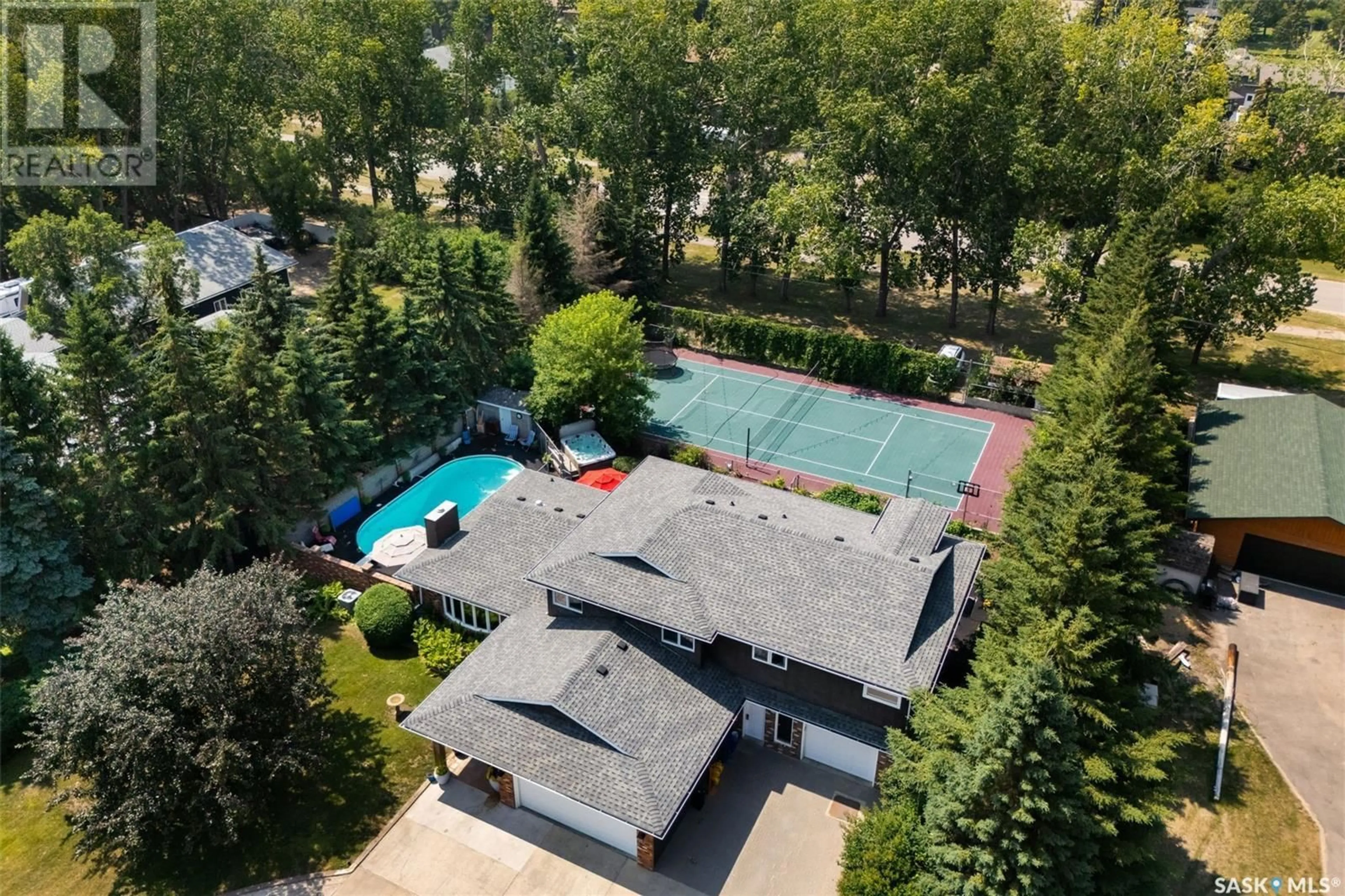 A pic from outside/outdoor area/front of a property/back of a property/a pic from drone, unknown for 5 CAPITOL PLACE, White City Saskatchewan S4L0C7