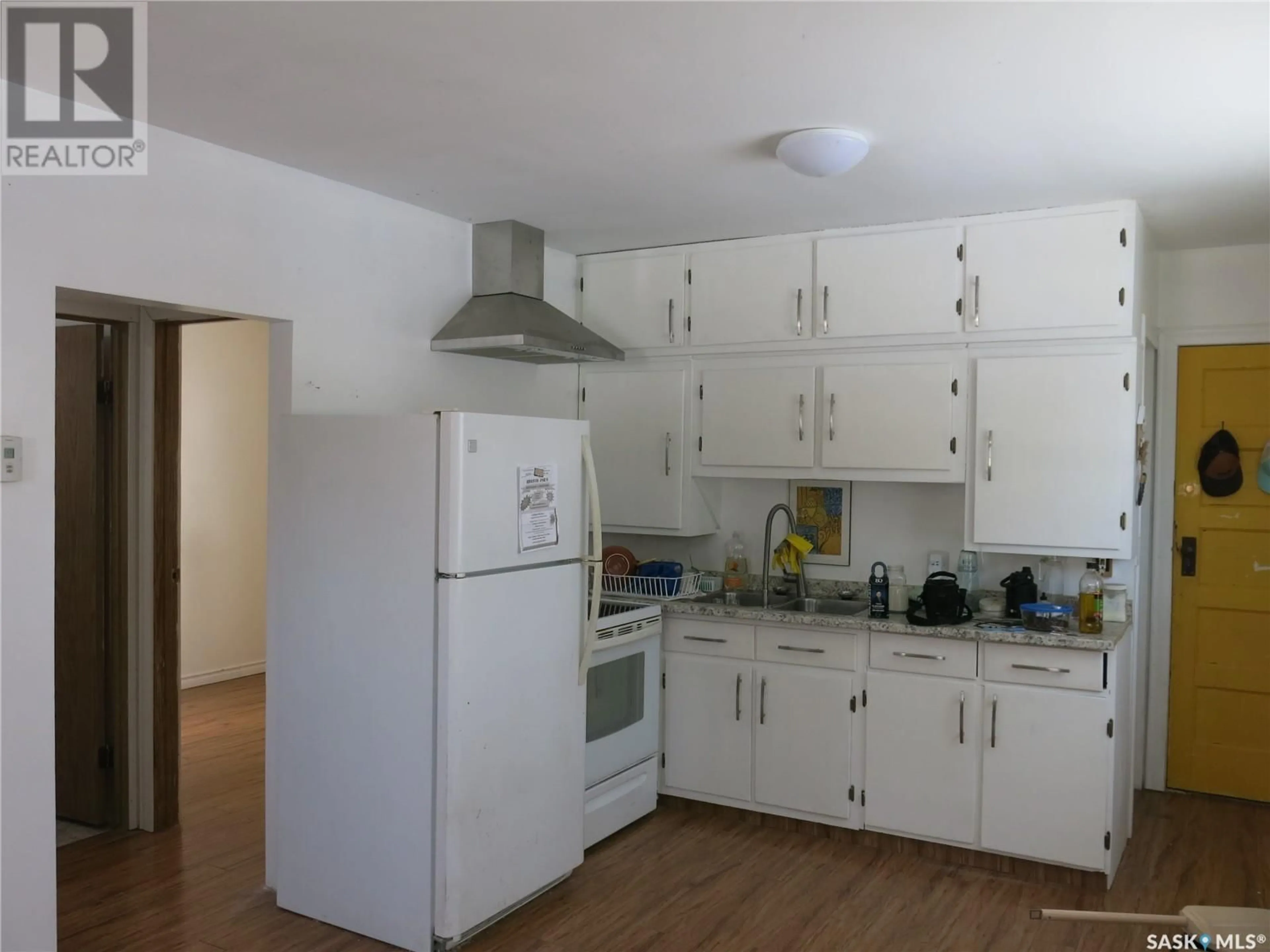 Standard kitchen, unknown for 105 GEORGE STREET, Balcarres Saskatchewan S0G0C0