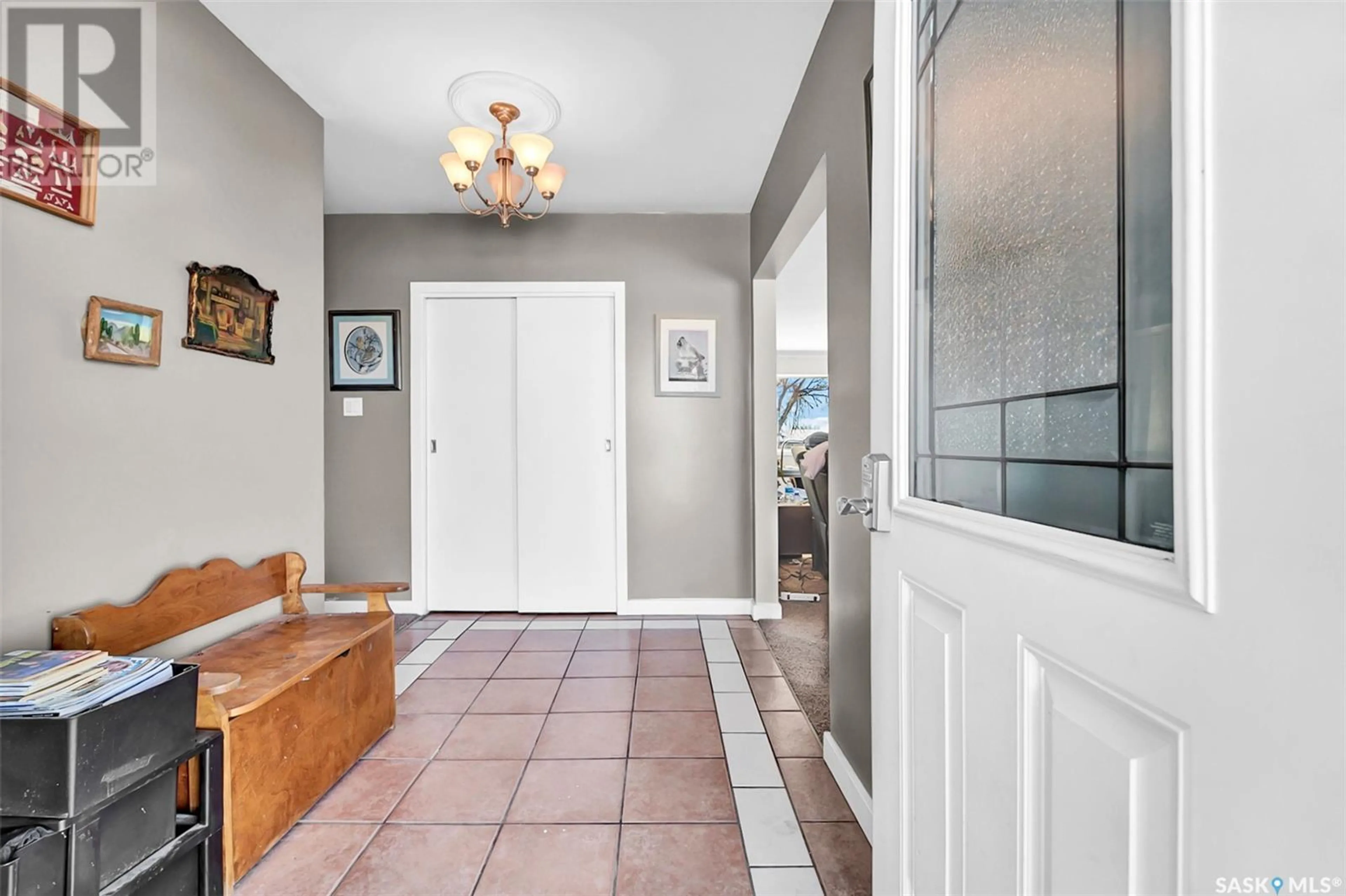 Indoor entryway for 410 7th AVENUE E, Biggar Saskatchewan S0K0M0