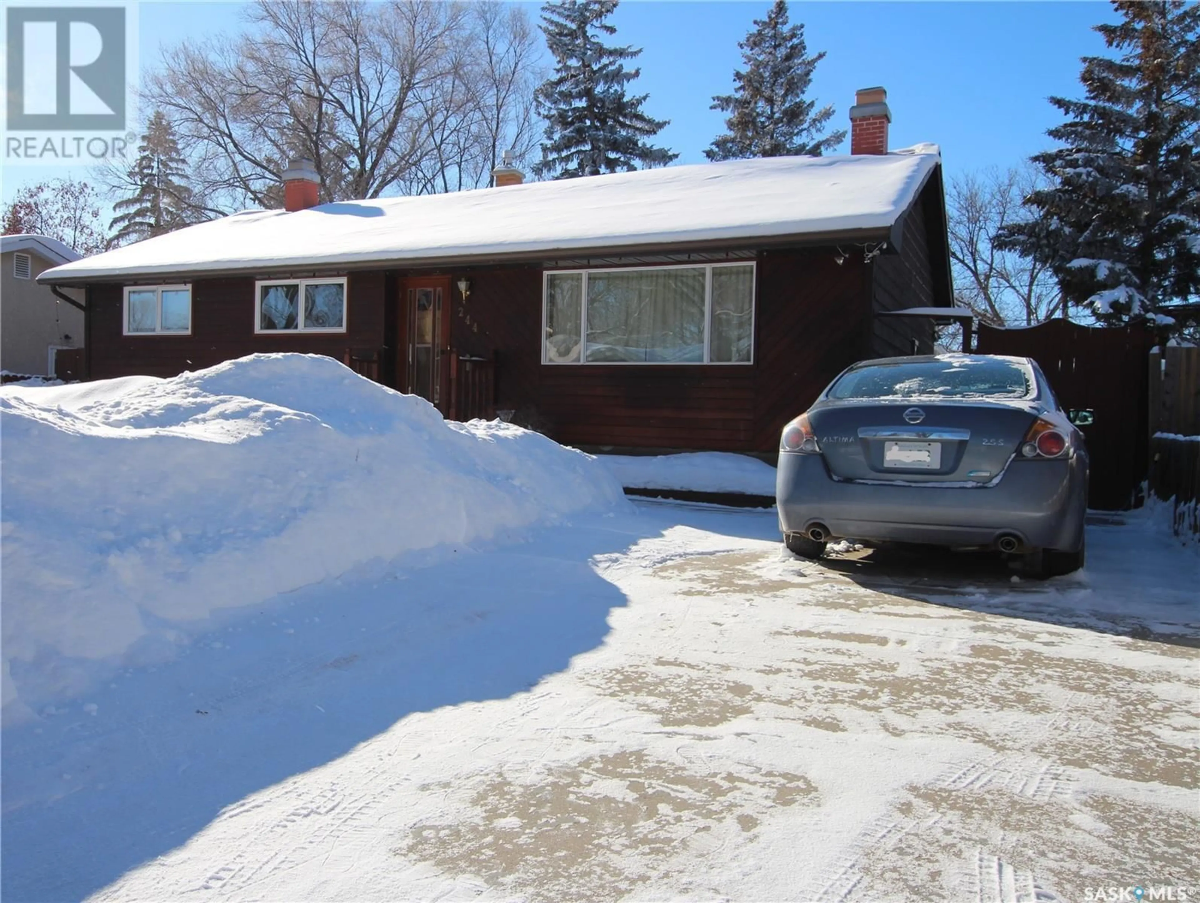 Unknown for 244 McKee CRESCENT, Regina Saskatchewan S4S5N8