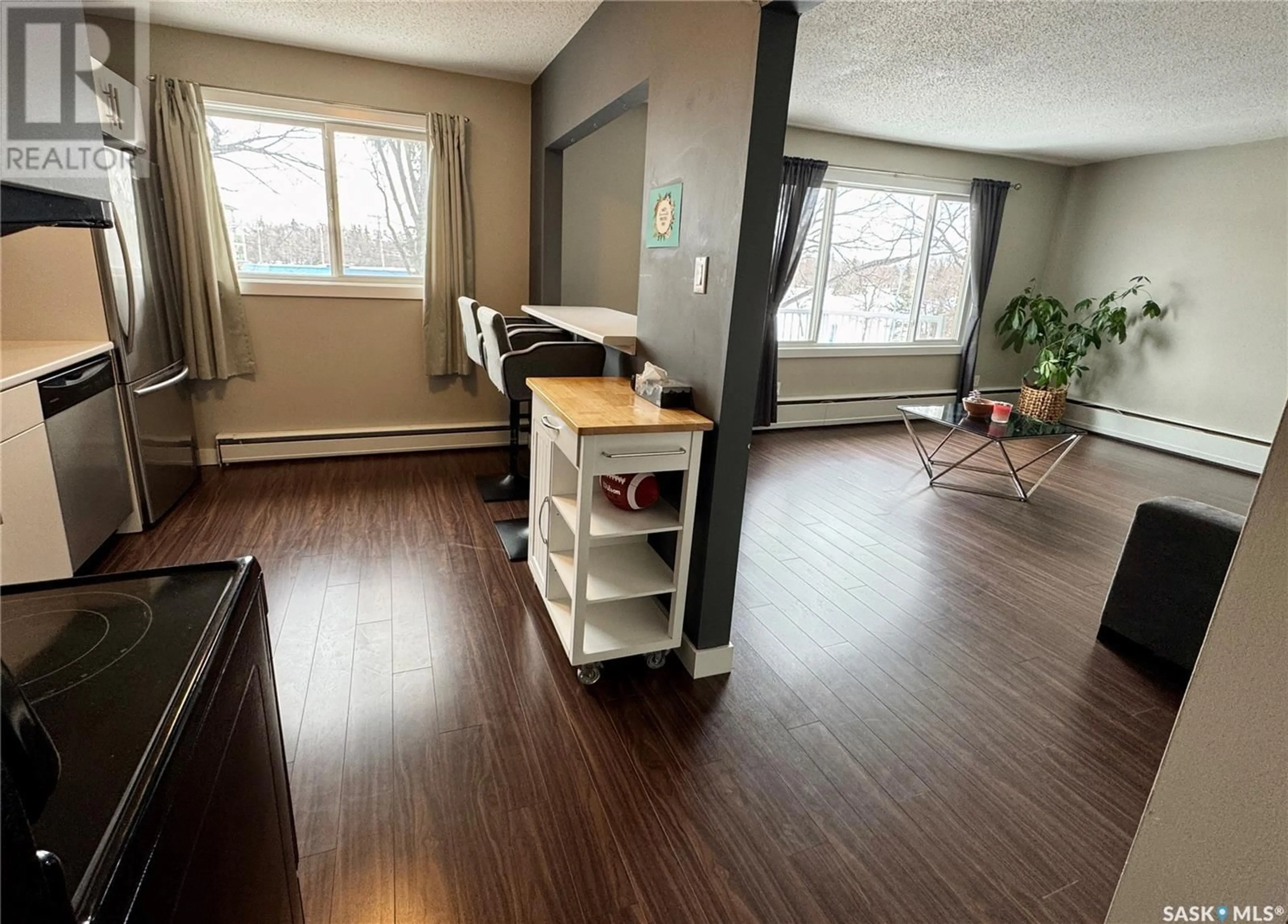 A pic of a room for 10 230 Broadway AVENUE E, Regina Saskatchewan S4N0Z7