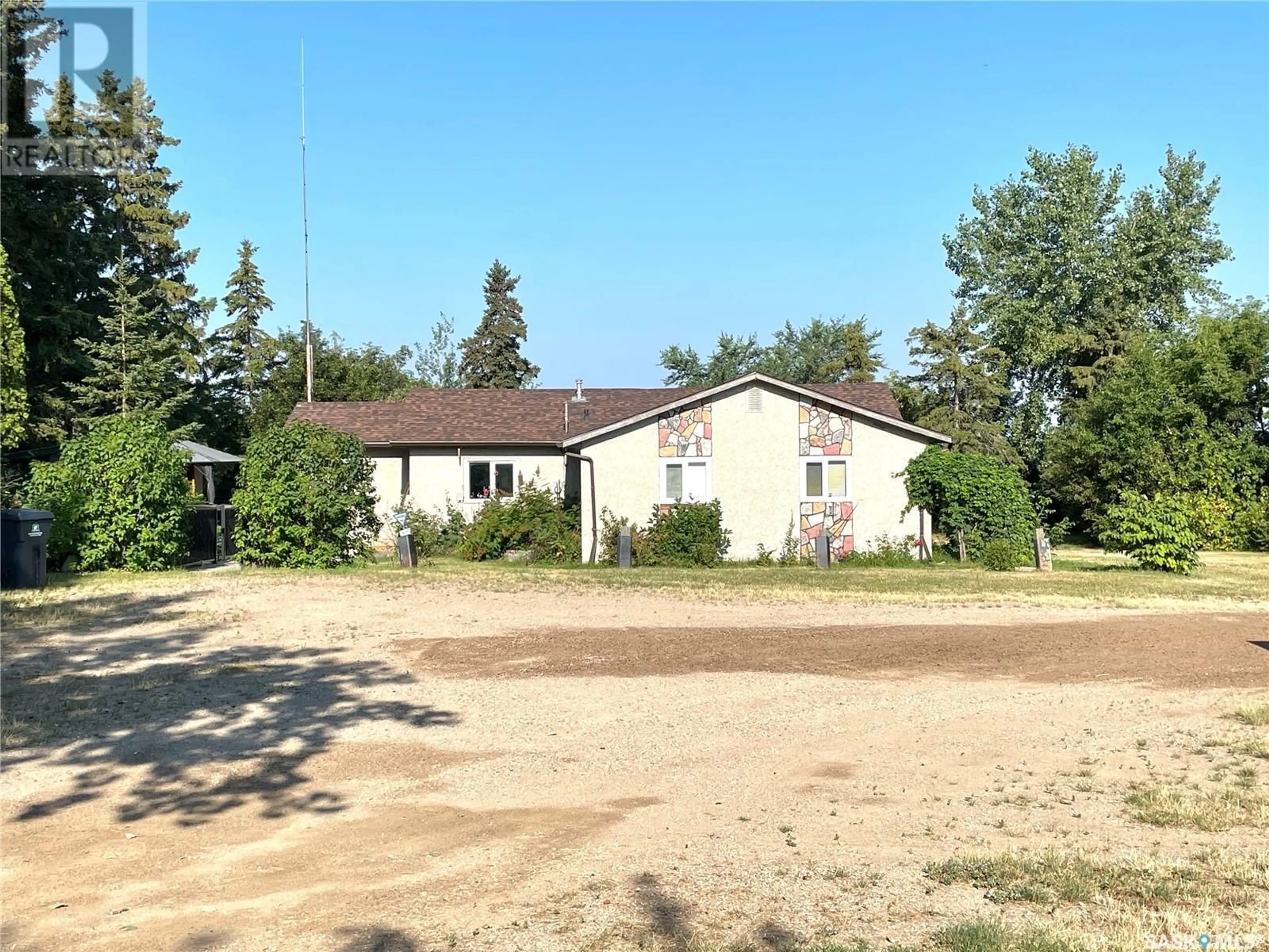 A pic from outside/outdoor area/front of a property/back of a property/a pic from drone, building for 3 LAKEVIEW PLACE, Jackfish Lake Saskatchewan S0M0L0