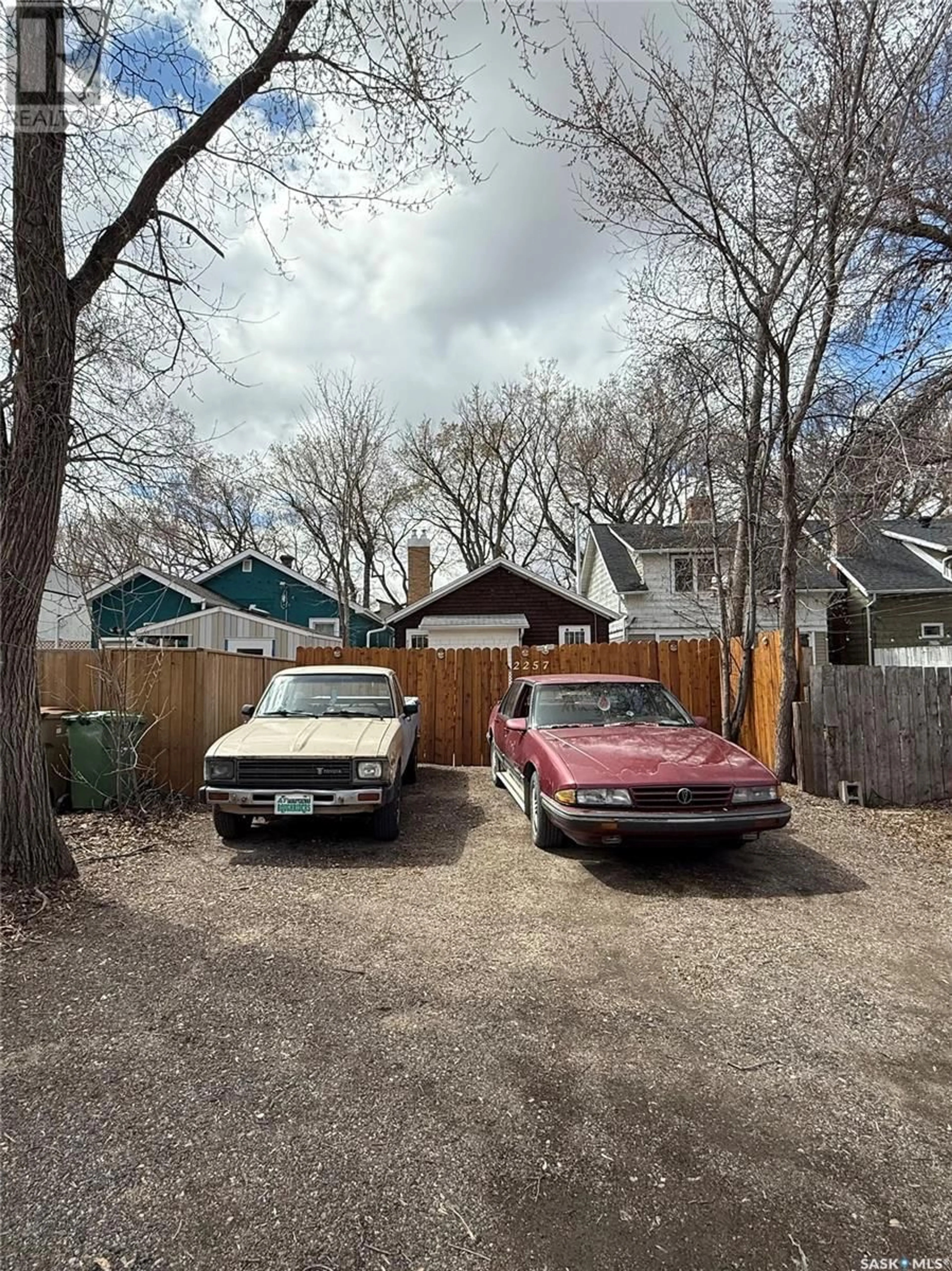 A pic from outside/outdoor area/front of a property/back of a property/a pic from drone, street for 2257 MONTREAL STREET, Regina Saskatchewan S4P1L7