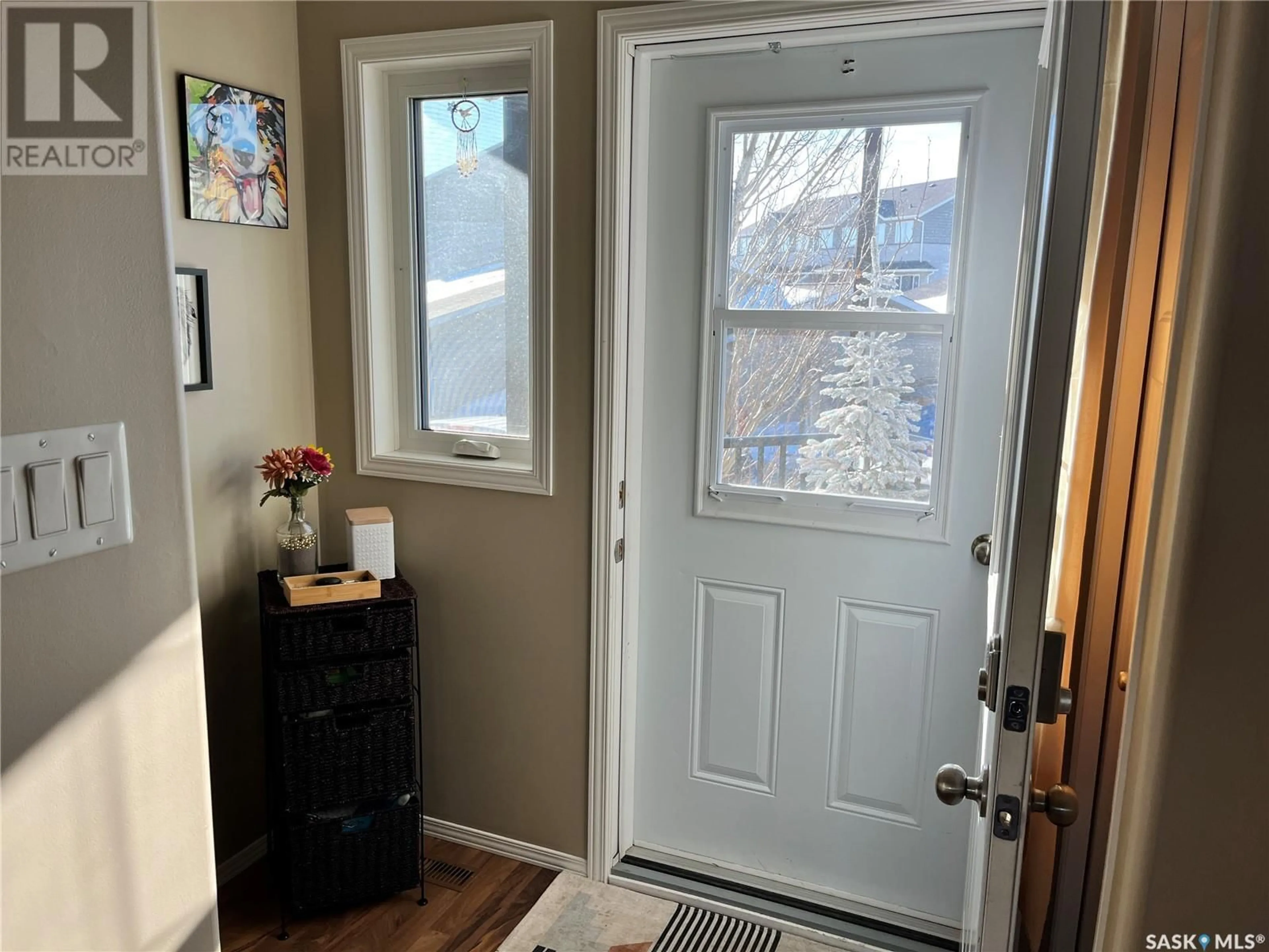 Indoor entryway for 312 1022 Hampton CIRCLE, Saskatoon Saskatchewan S7R0K4