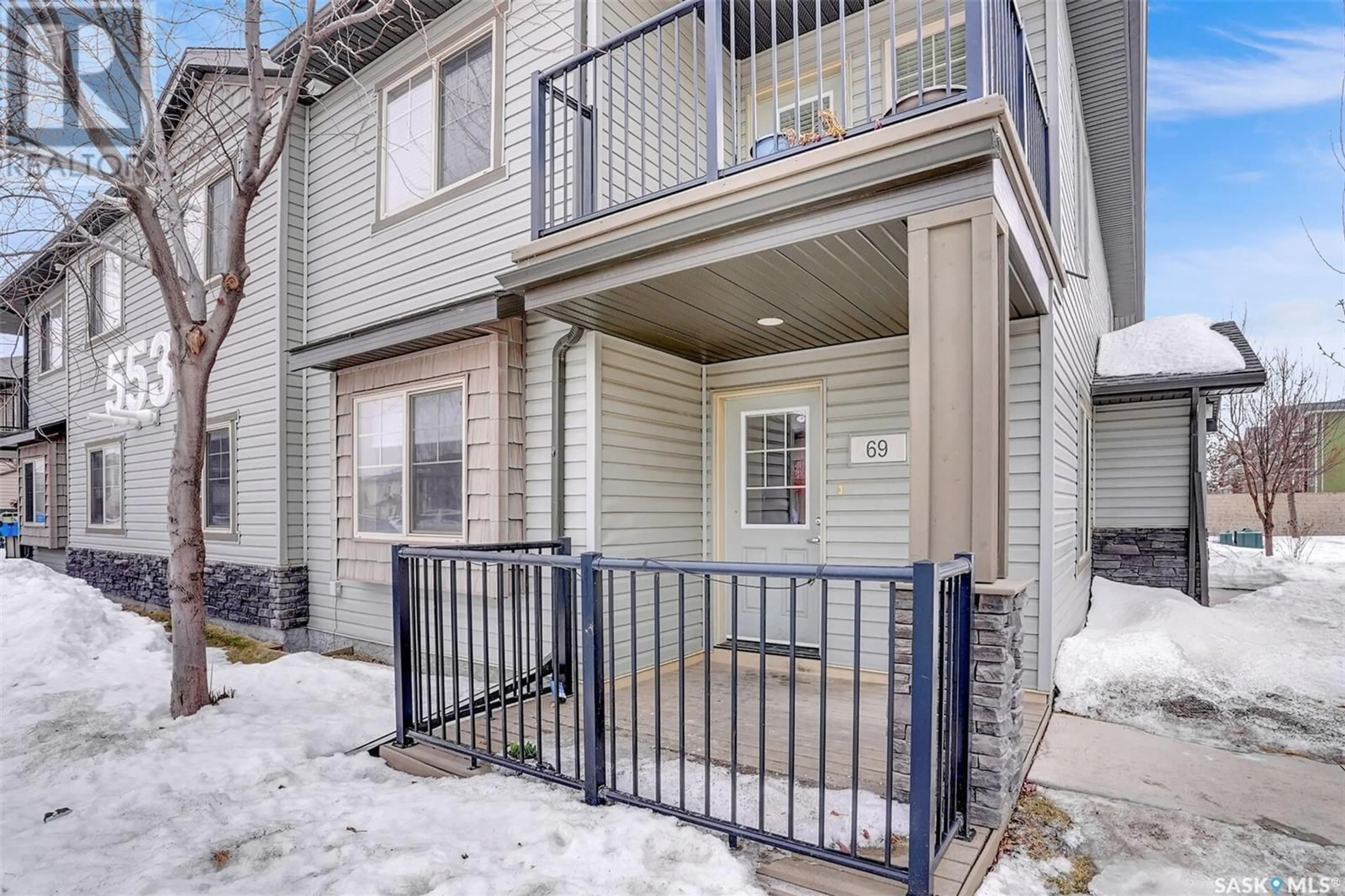 Patio, street for 69 5537 Blake CRESCENT, Regina Saskatchewan S4X0J1