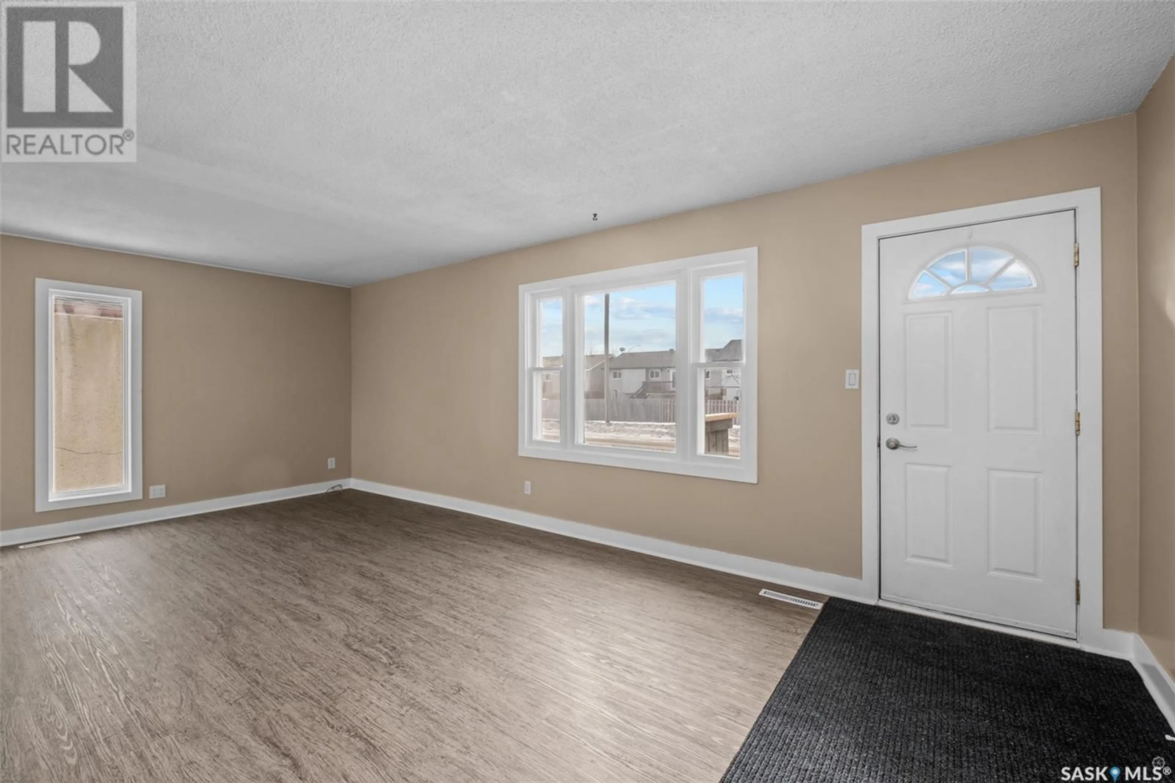 A pic of a room for 24 31st STREET E, Prince Albert Saskatchewan S6V1Z8