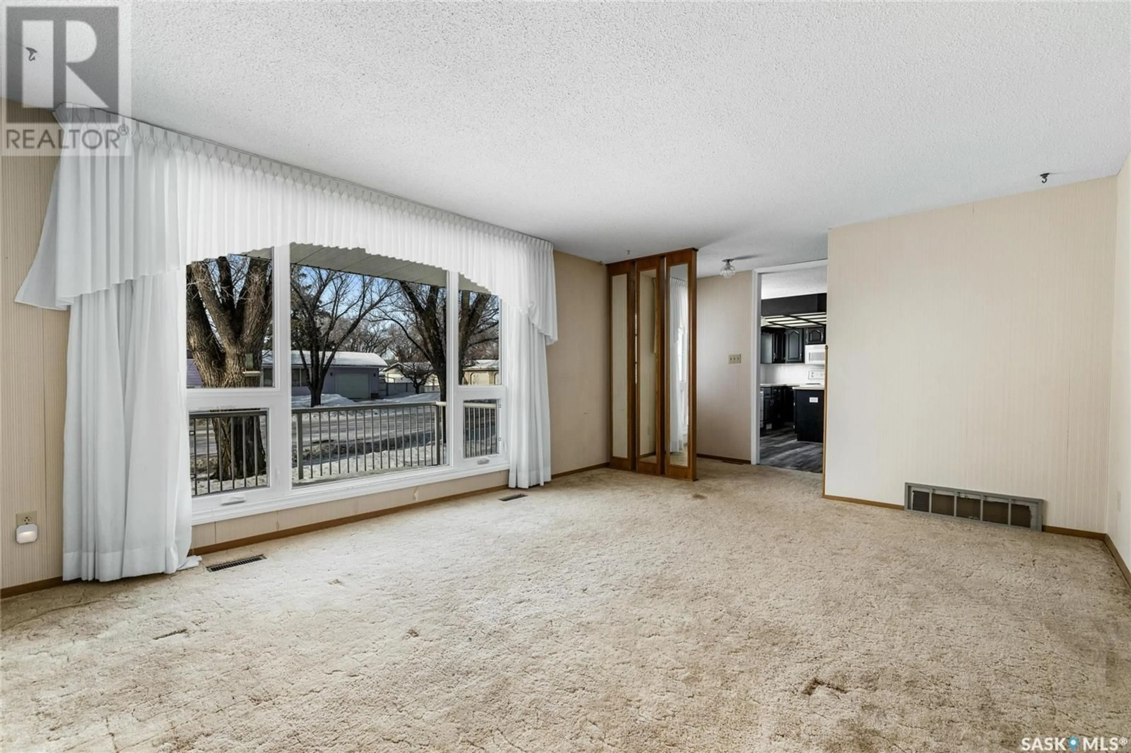 A pic of a room for 71 Le Jeune PLACE, Regina Saskatchewan S4T6K3