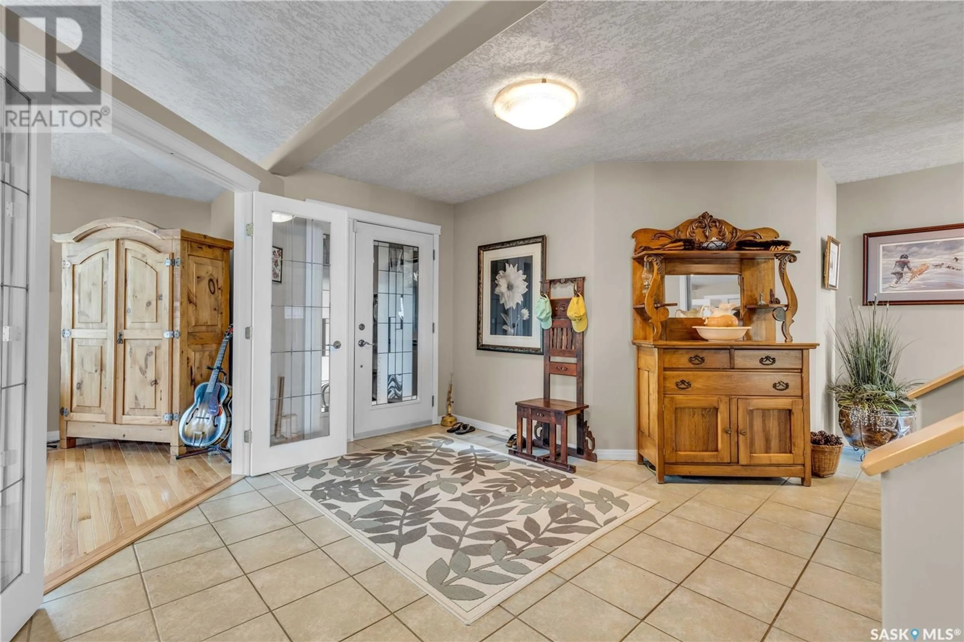 Indoor foyer for 2 JACKFISH LAKE CRESCENT, Jackfish Lake Saskatchewan S0M1X0