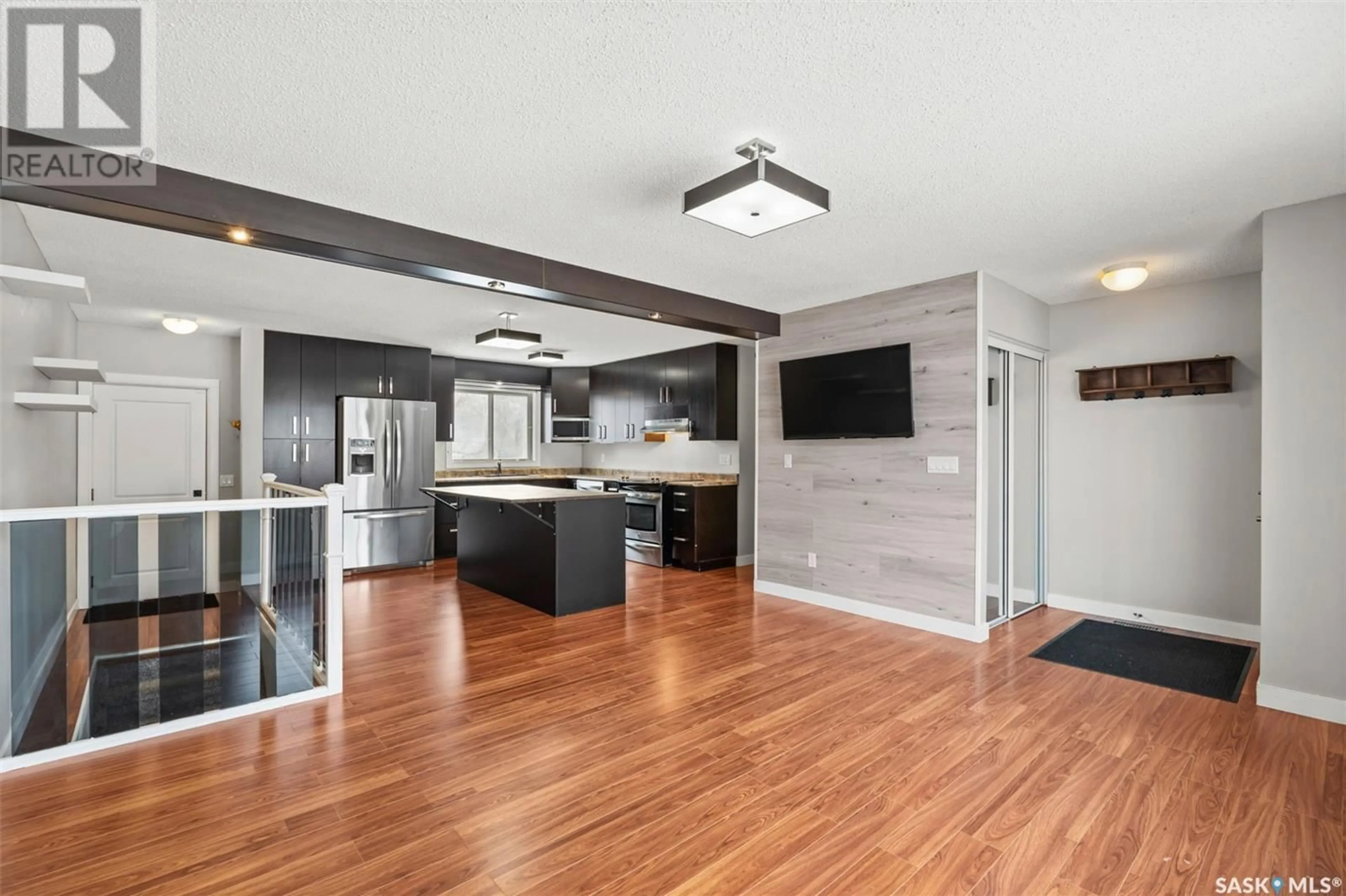 Open concept kitchen, unknown for 1231 Emerald CRESCENT, Saskatoon Saskatchewan S7J4J2