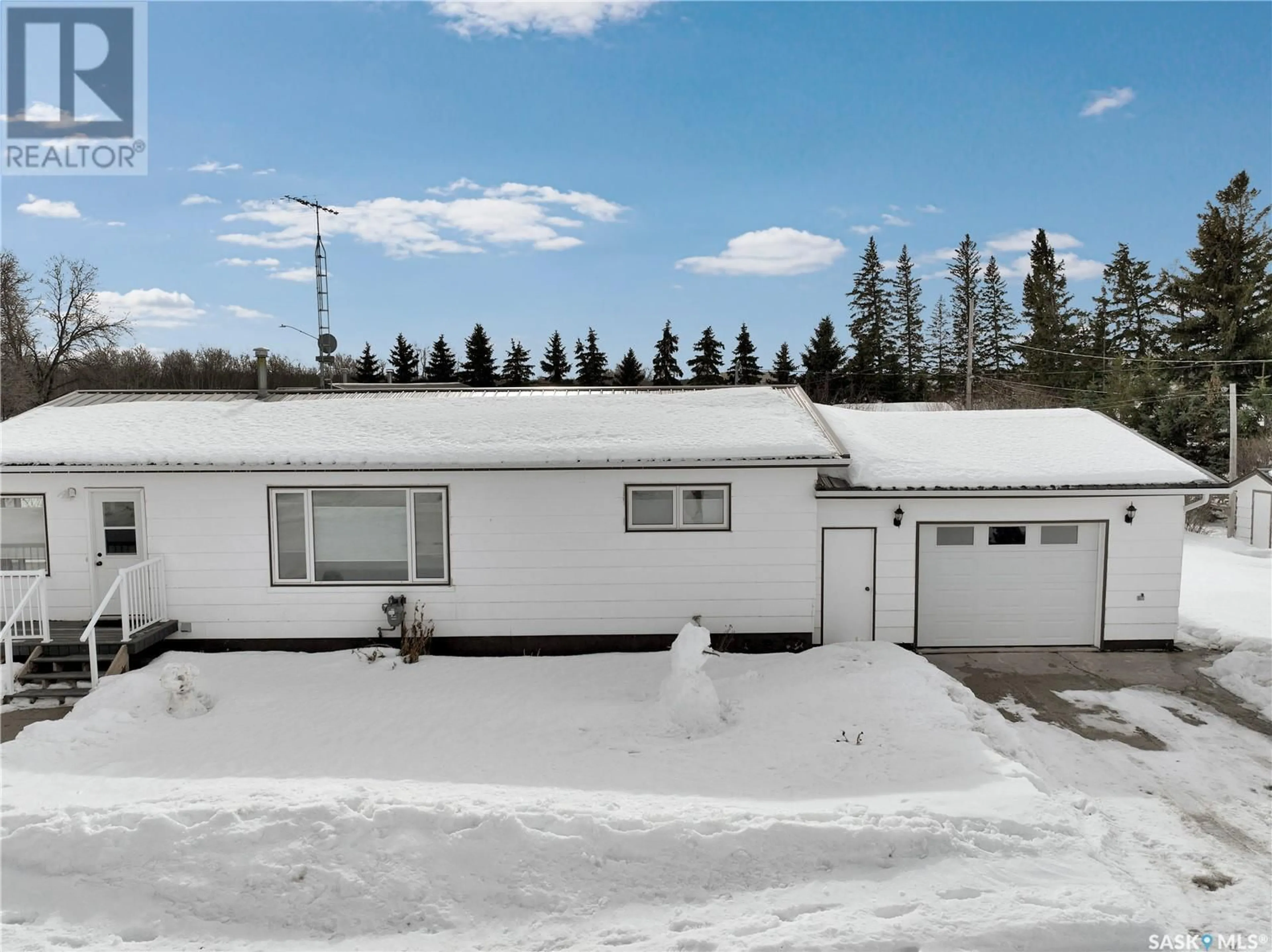 A pic from outside/outdoor area/front of a property/back of a property/a pic from drone, unknown for 302 May STREET, Neudorf Saskatchewan S0A2T0