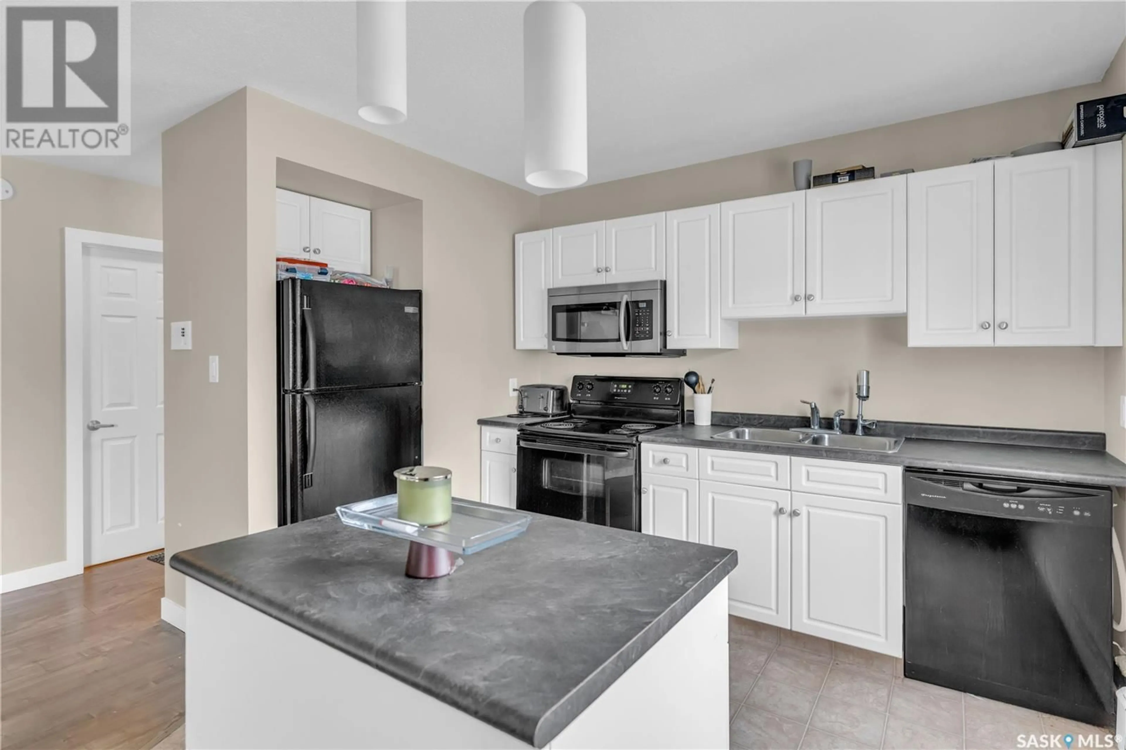 Standard kitchen, unknown for 12 2358 Rae STREET, Regina Saskatchewan S4T2G2