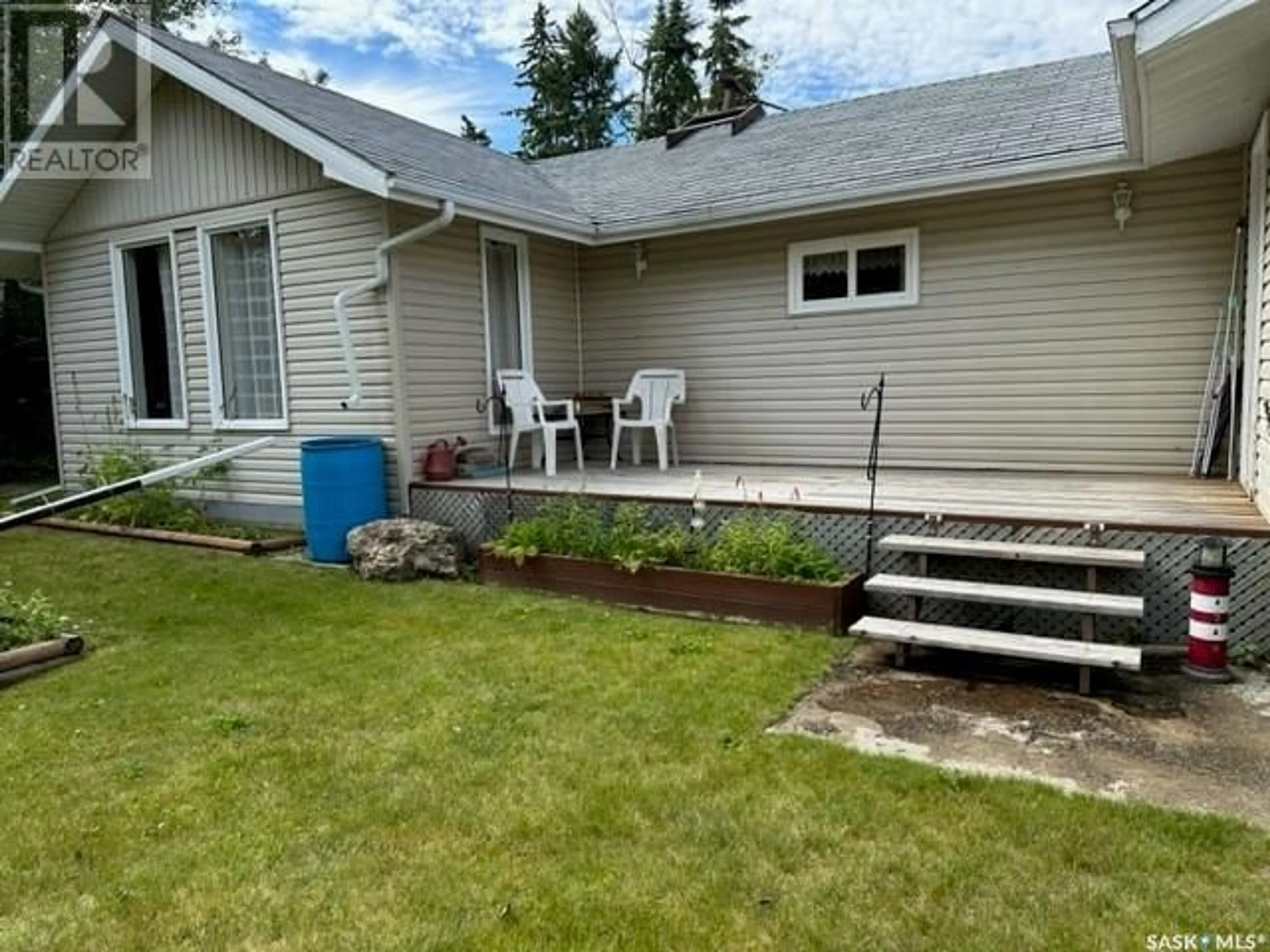 Patio, unknown for 711 WASKOS DRIVE, Northern Admin District Saskatchewan S0J3G0