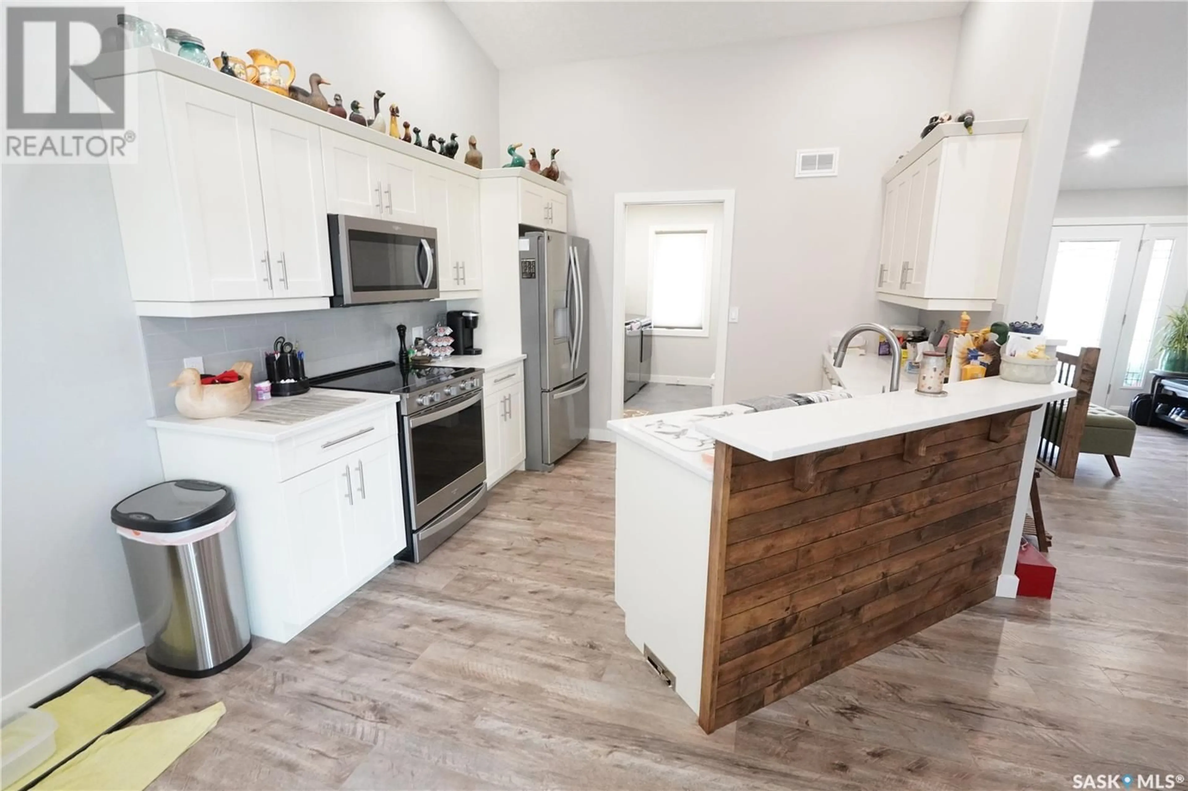 Standard kitchen, unknown for 44 CRESCENT DRIVE, Avonlea Saskatchewan S0H0C0